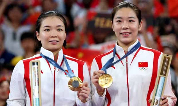 Chen and Jia win badminton gold in all-Chinese women's doubles final
