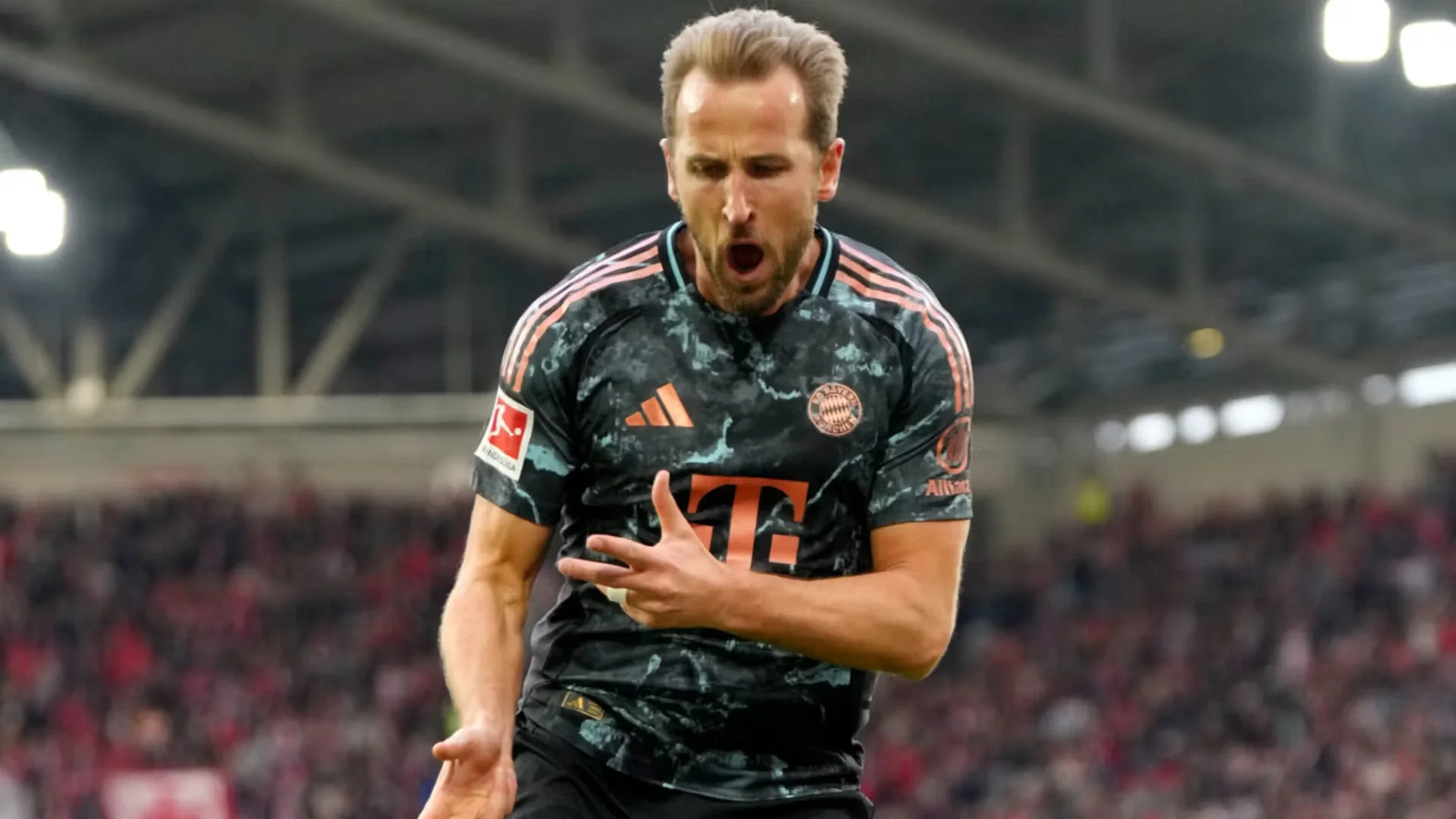 SC Freiburg 1-2 Bayern Munich: Bayern edge hosts to extend Bundesliga lead