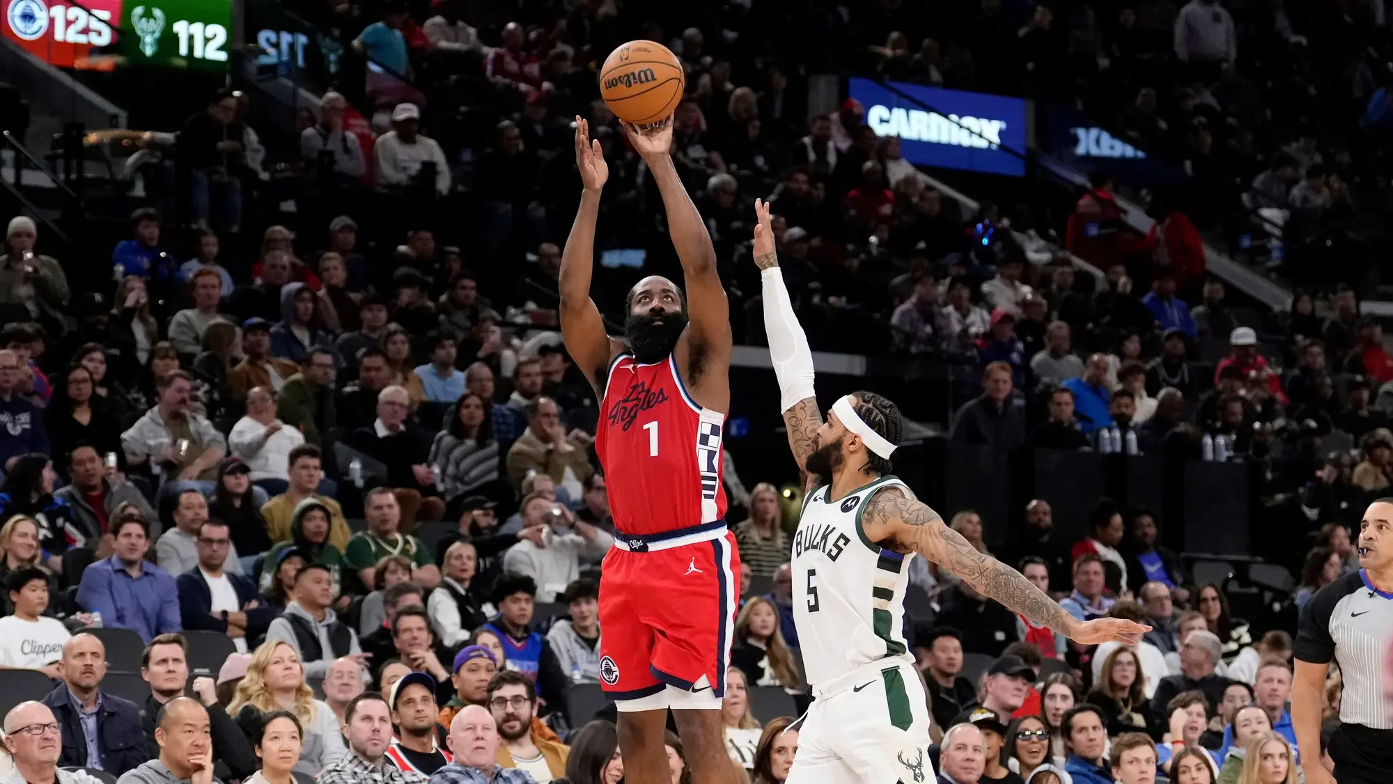 NBA roundup: Clippers dominate Bucks, Timberwolves shine
