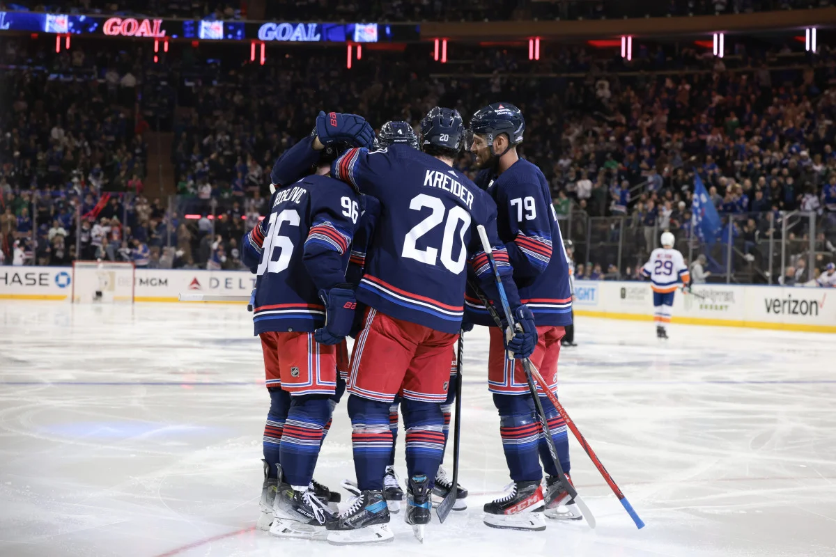 NHL roundup: Rangers pull away from rival Islanders, Hurricanes continue form