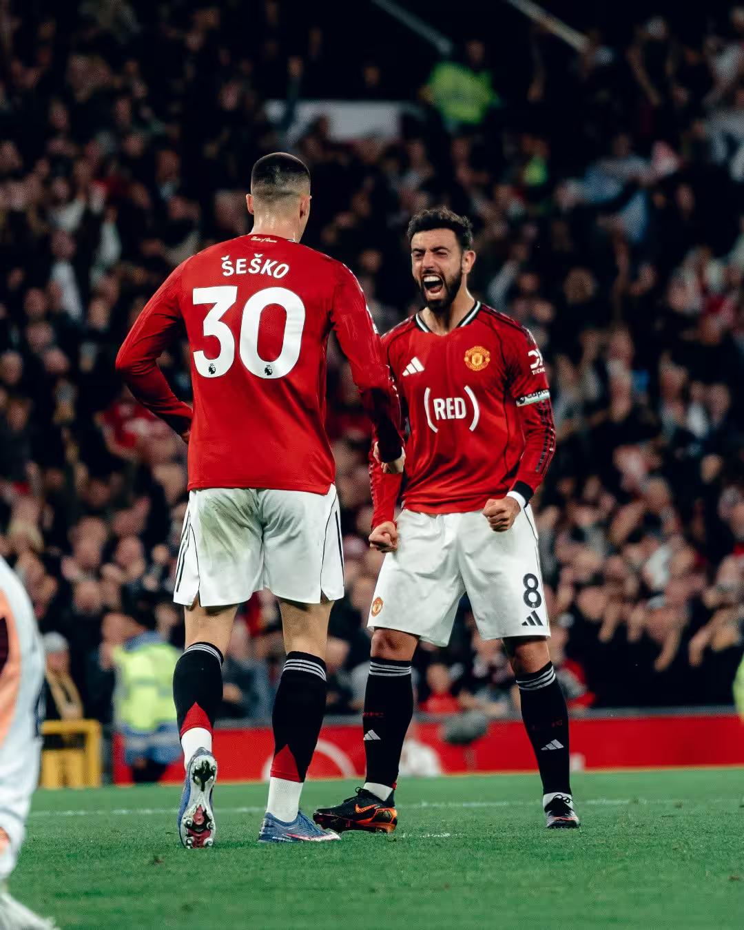 Man Utd beat Brentford 2-1 to edge closer to Champions League