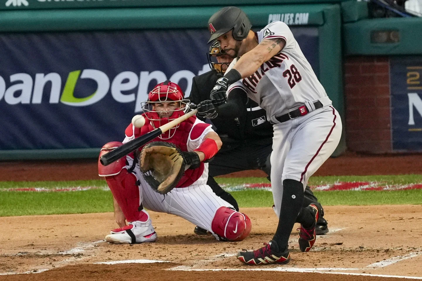 Pham and Gurriel's Homers Propel Diamondbacks to NLCS Game 7 Victory over Phillies