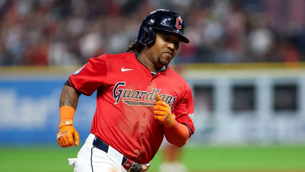 José Ramírez hits 3-run homer in 8th, playoff-bound Guardians beat Reds 5-2