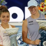 Swiatek defeats Paolini to claim maiden Cincinnati Open title