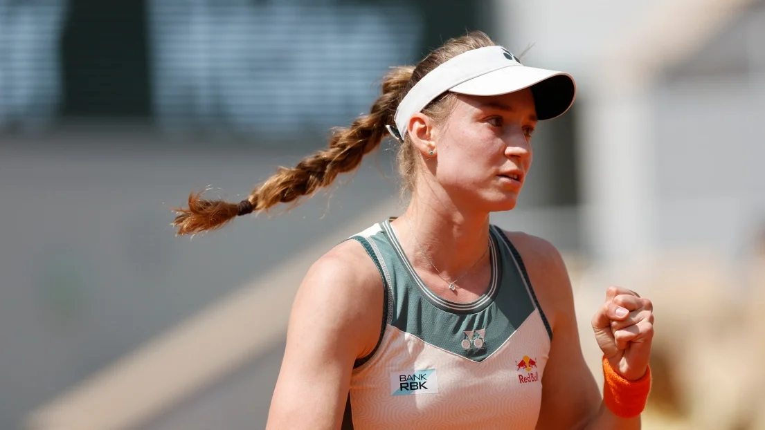 Rybakina breezes past Svitolina to reach the quarterfinals of the French Open