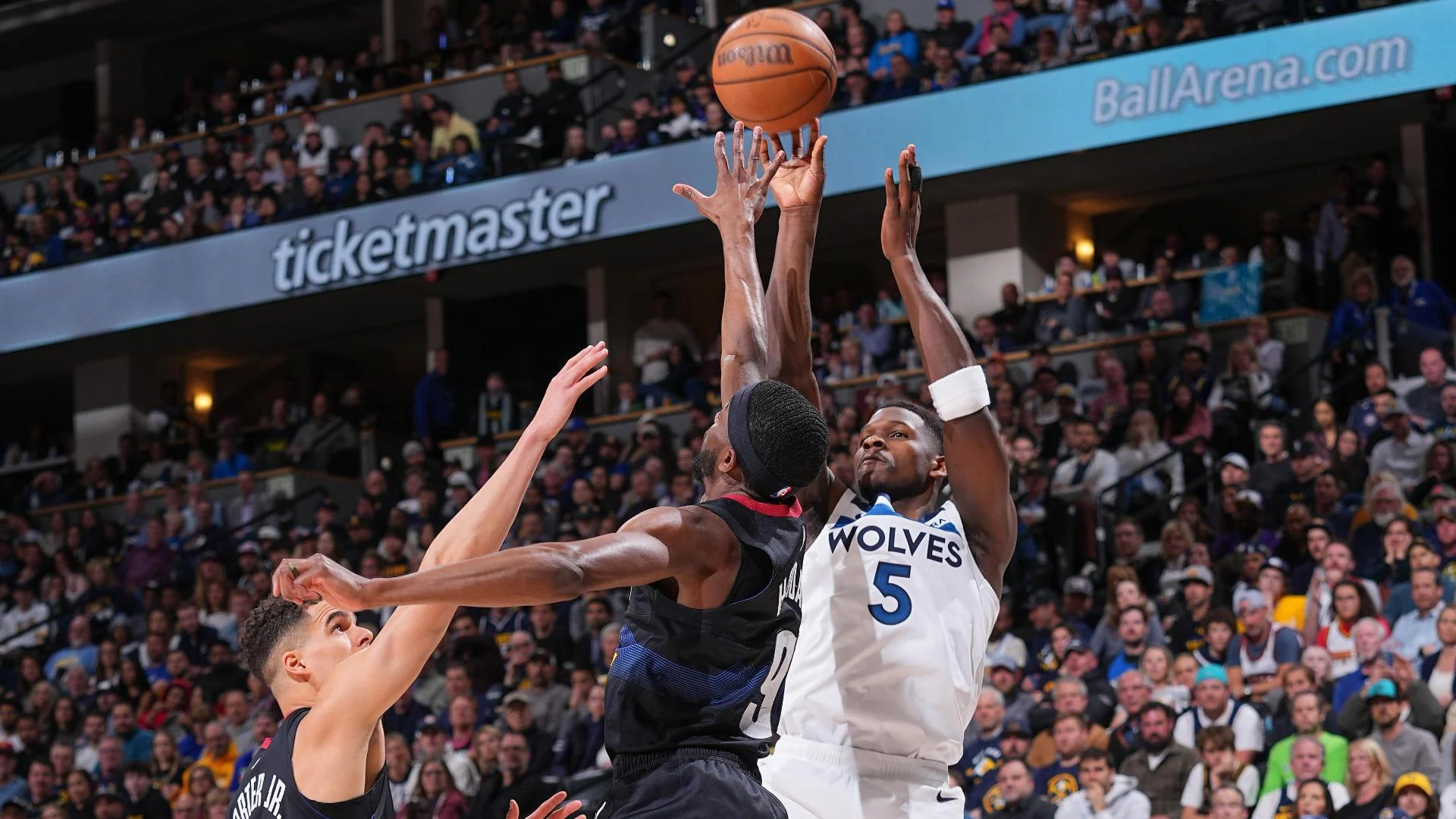 NBA roundup: Wolves maul Nuggets and Brunson fires Knicks past Pacers