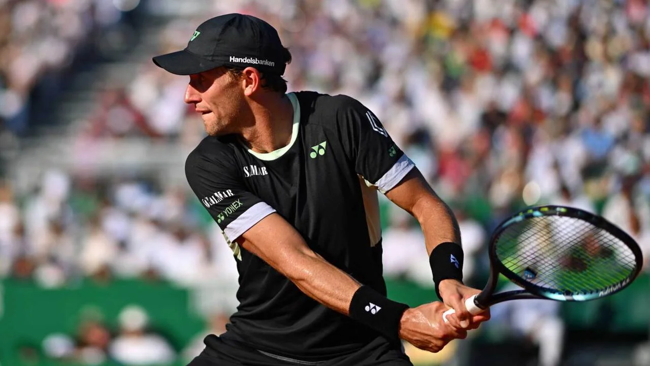 ATP roundup: Ruud upsets Djokovic to set up Tsitsipas Monte Carlo final clash