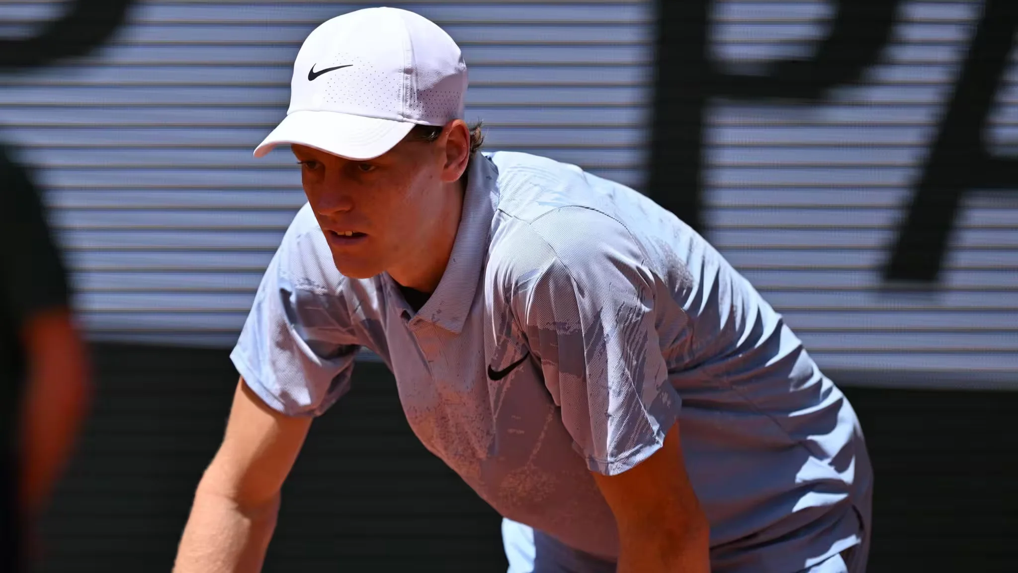 Jannik Sinner suffers dramatic French Open collapse against Cerundolo