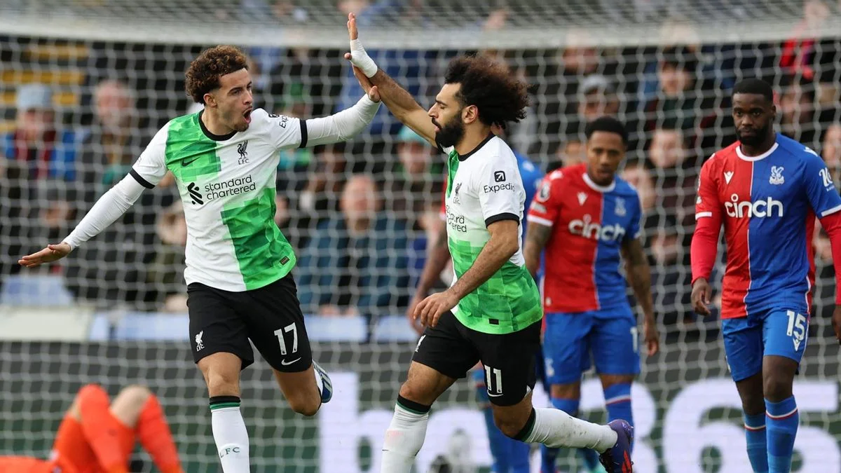 Crystal Palace 1-2 Liverpool: Reds come from behind to go top of the Premier League