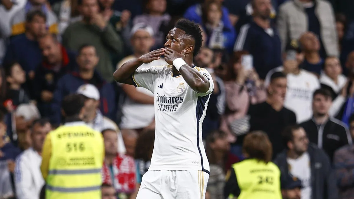 Real Madrid 5-0 Alaves: Vinicius Jr at the double as Champions rout visitors