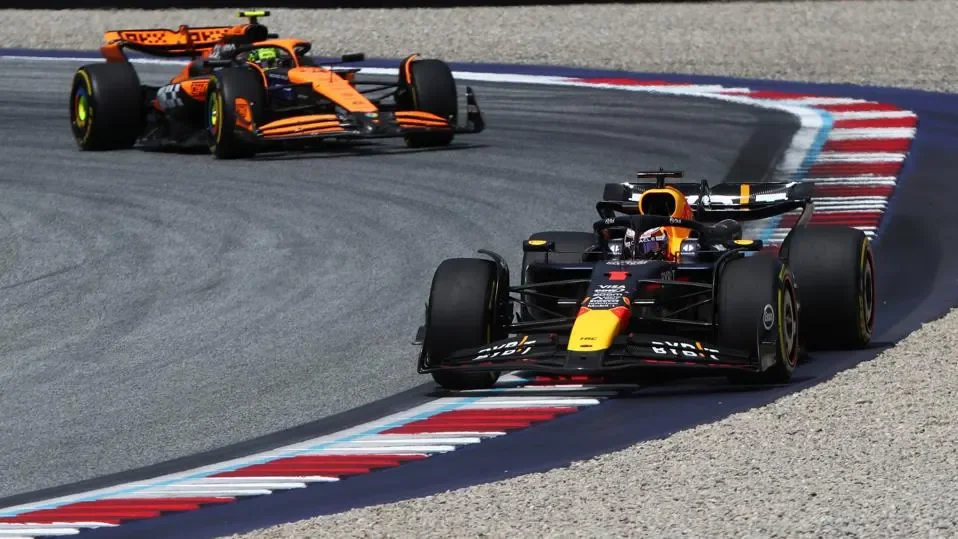 Verstappen hoping to avoid repeat of 2021 nightmare in duel with Norris