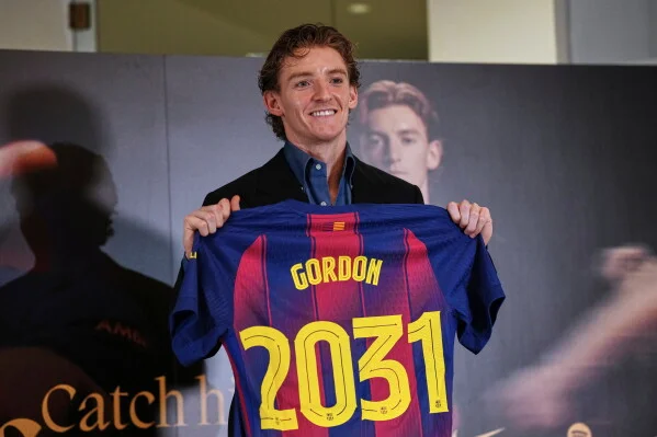 Anthony Gordon joins Barcelona in €80m transfer from Newcastle United