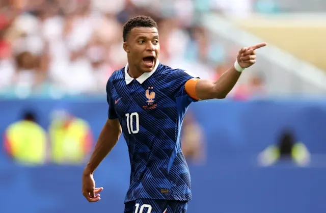 Mbappé breaks Messi's World Cup Goals record despite France defeat