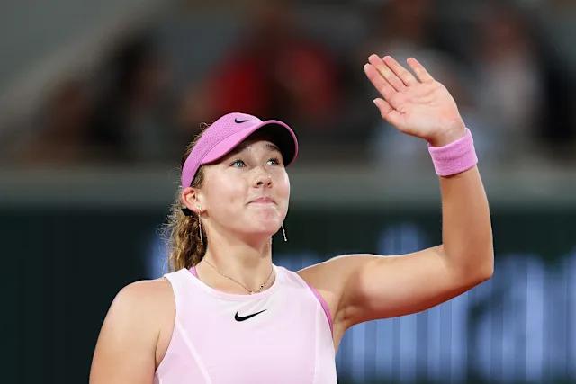 Andreeva ends Cîrstea’s Roland Garros run, sets up semifinal clash with Kostyuk