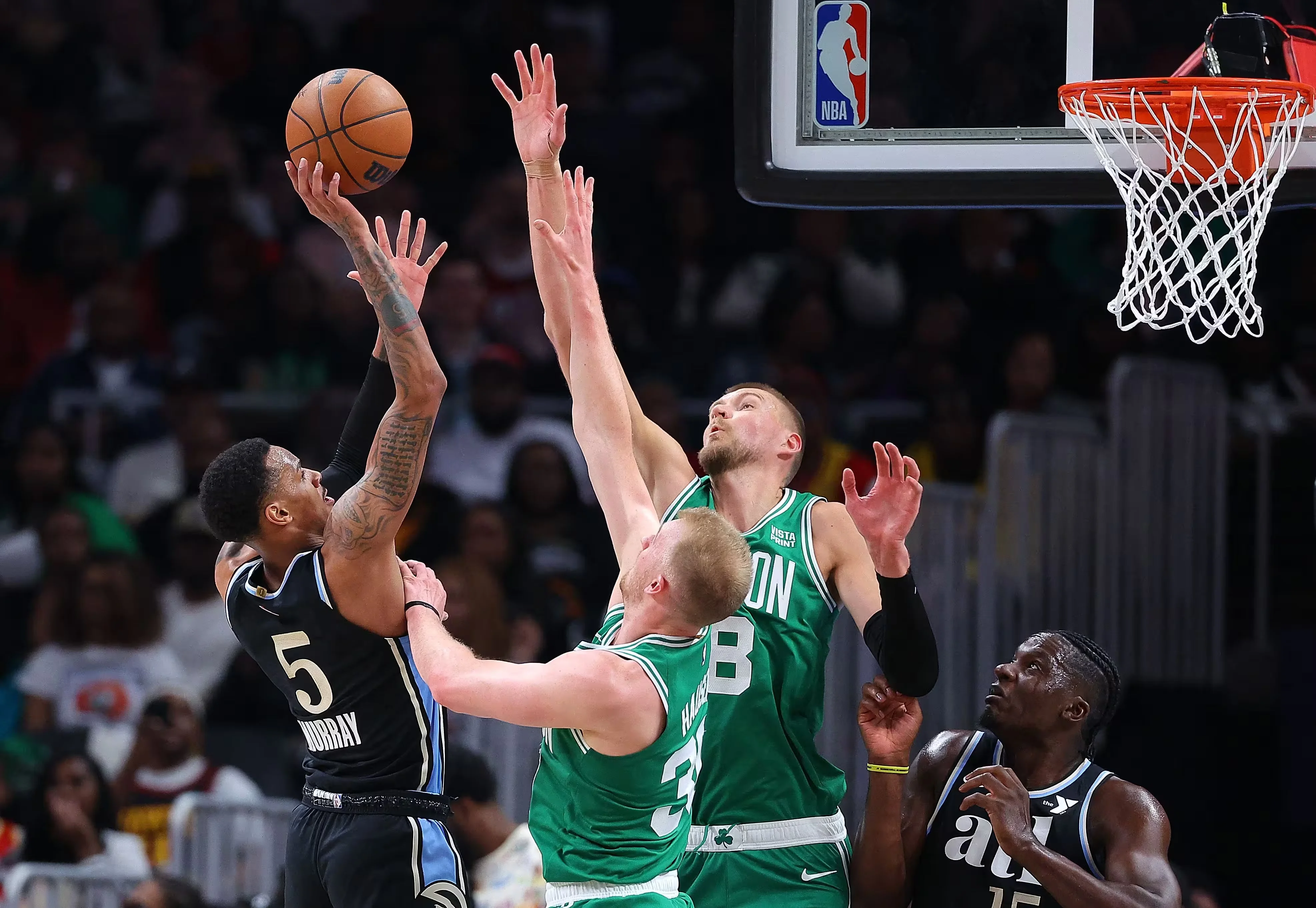 NBA roundup: Hawks overcome a 30-point deficit to edge Celtics