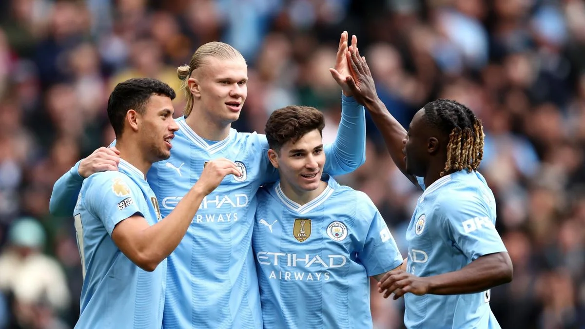 Manchester City 5-1 Luton Town: Citizens rout the Hatters to go top