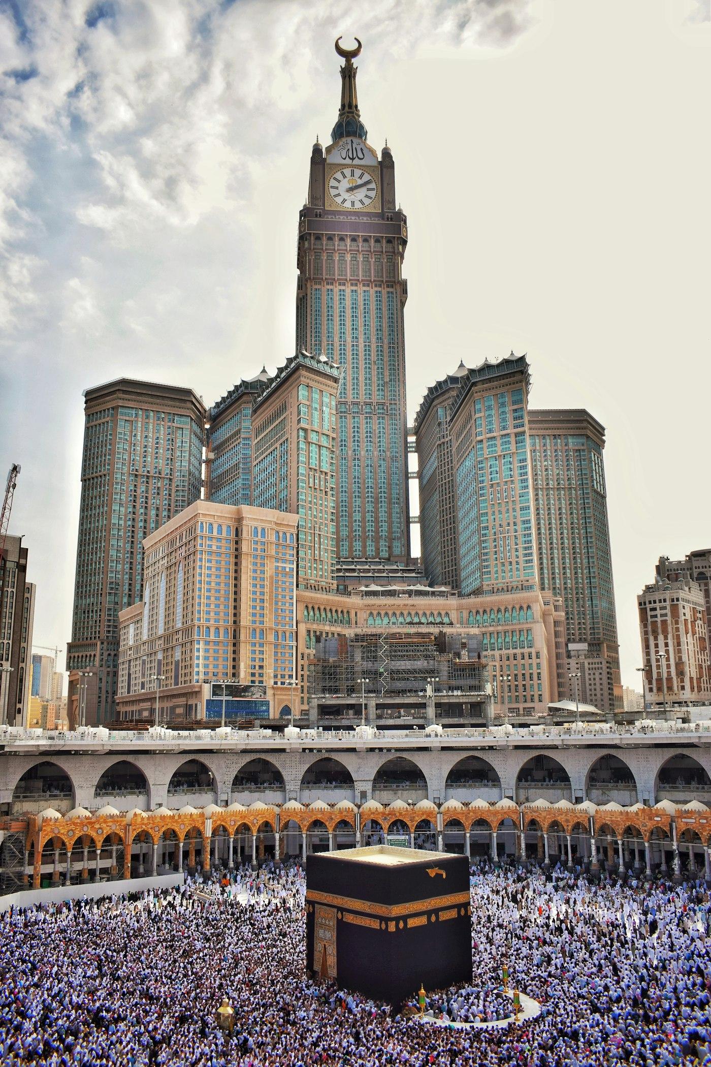 Masjidil Haram dan menara jam Makkah