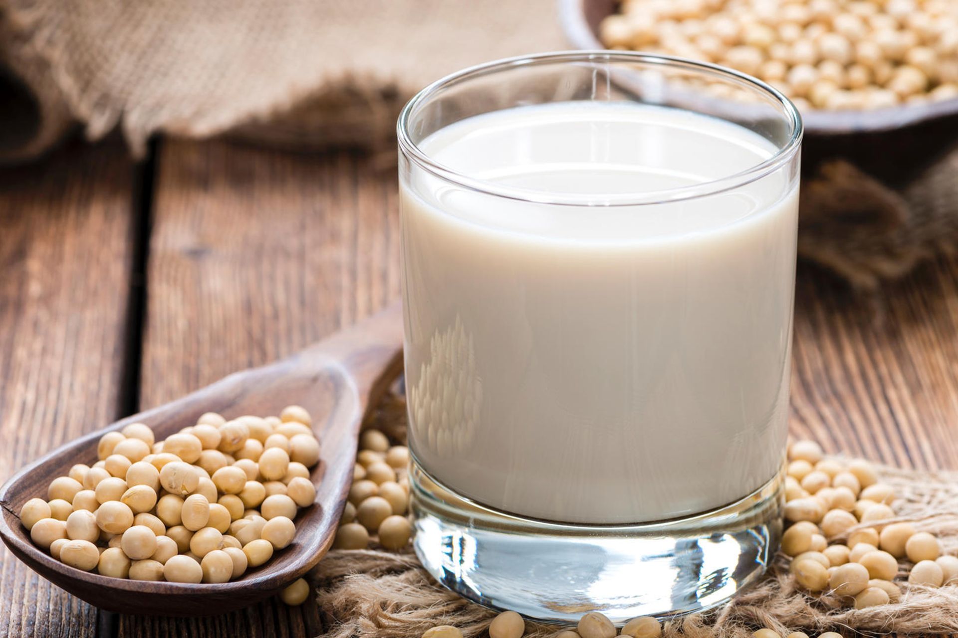 Chuyên đề sữa và bệnh ung thư – Phần 2: Sữa đậu nành có gây ung thư? thumbnail.