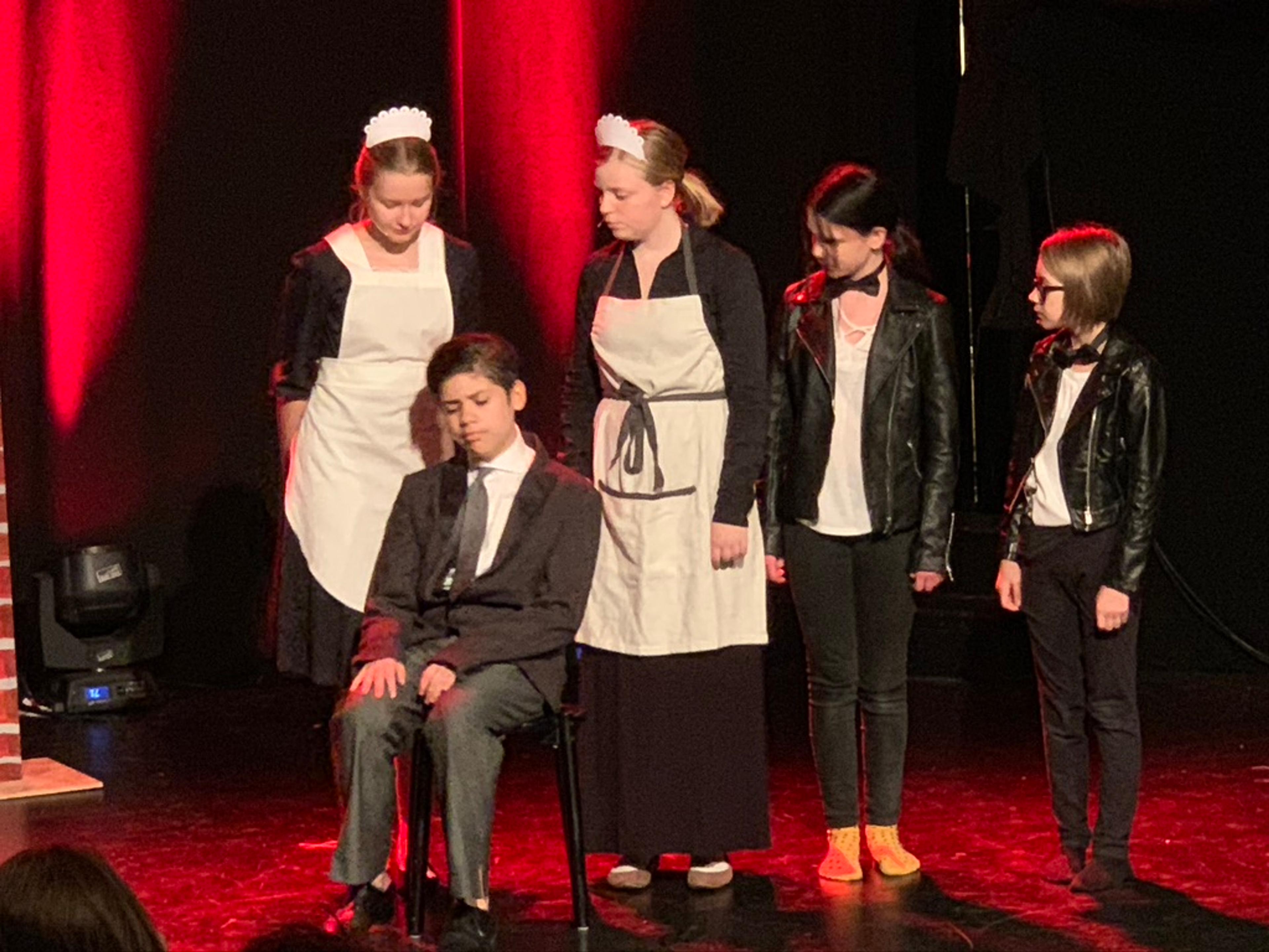 Bild från föreställningen Mary Poppins