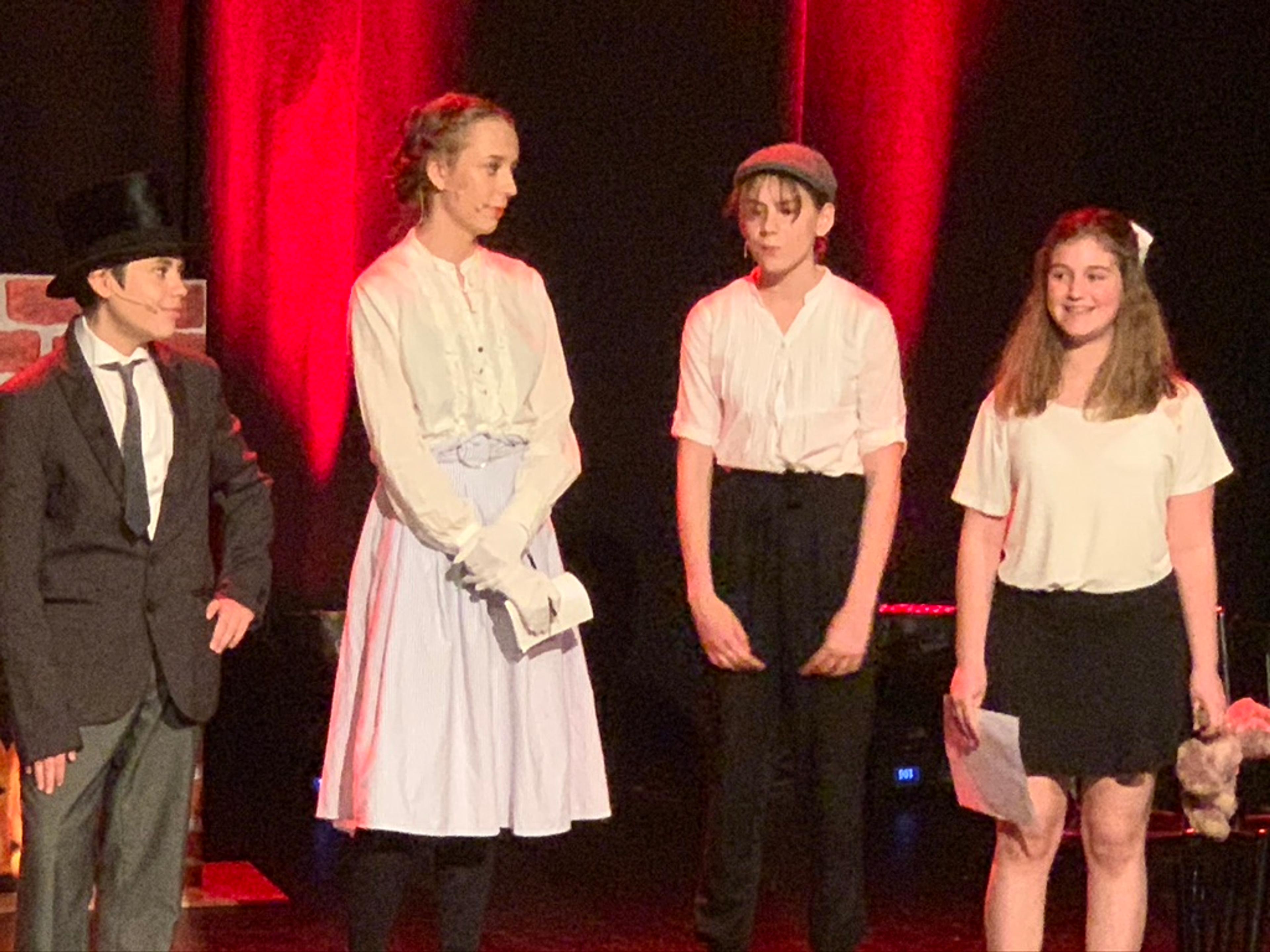 Bild från föreställningen Mary Poppins