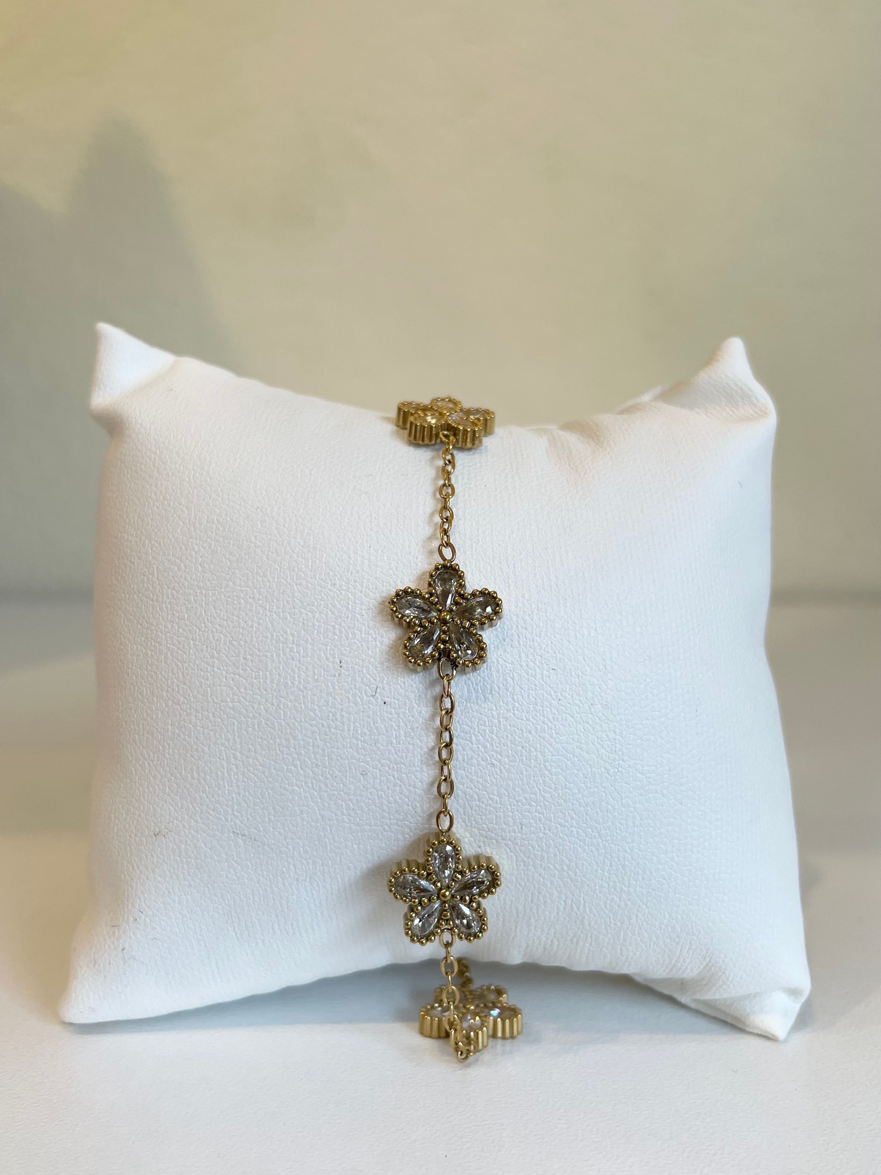 Flower bracelet