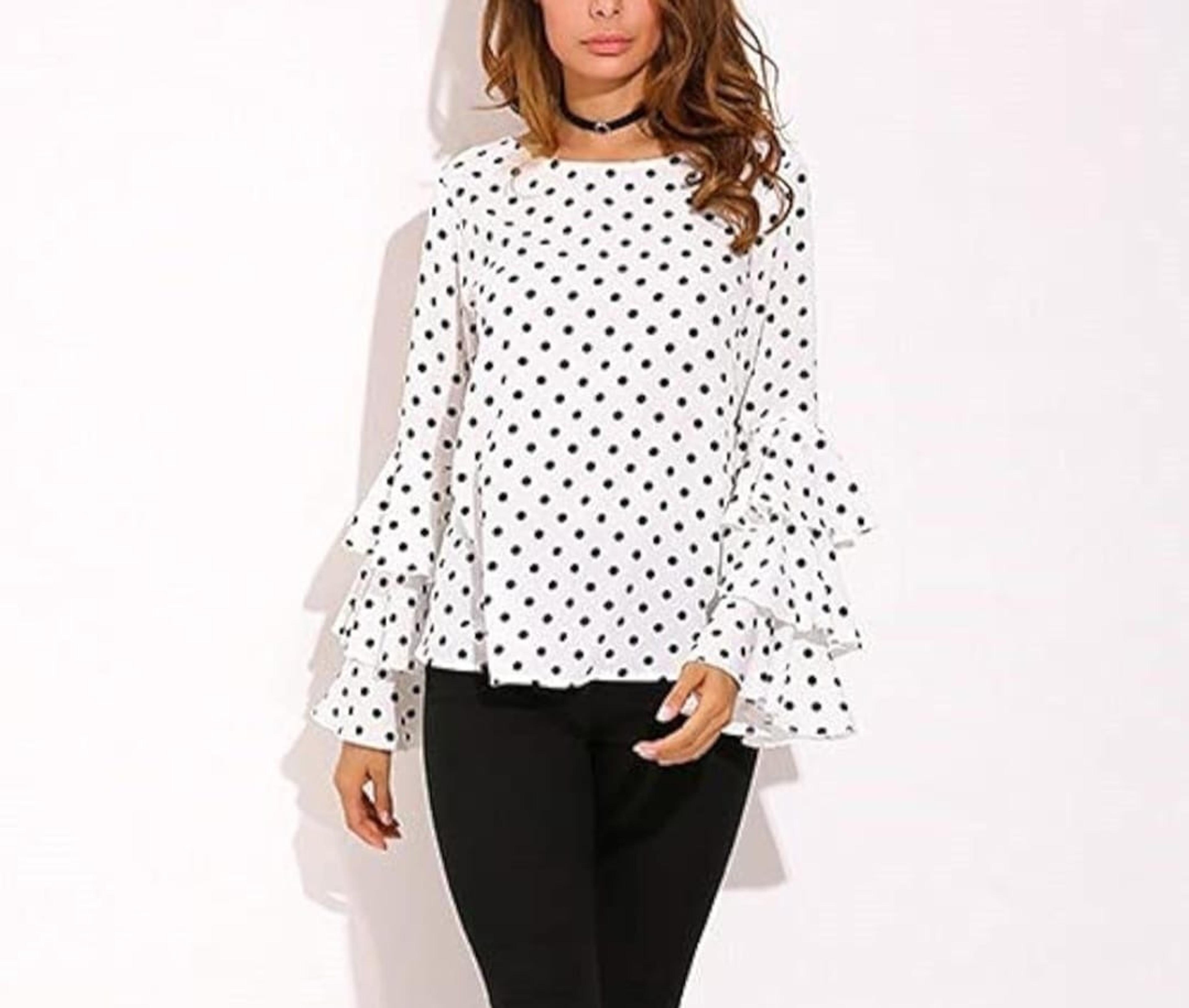 Blusa elegante con puntos  vista 2