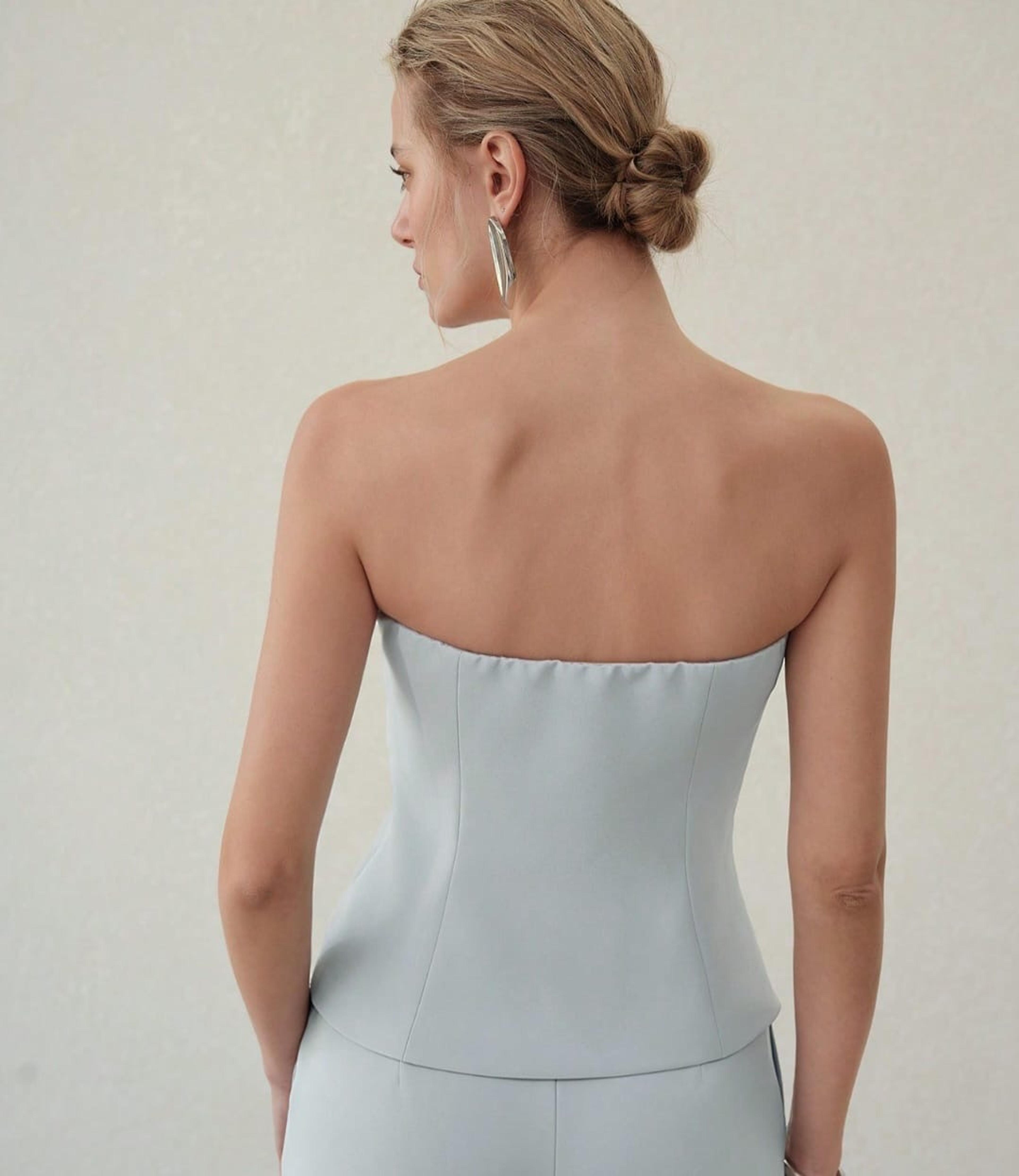 Blusa moft con broches vista 2
