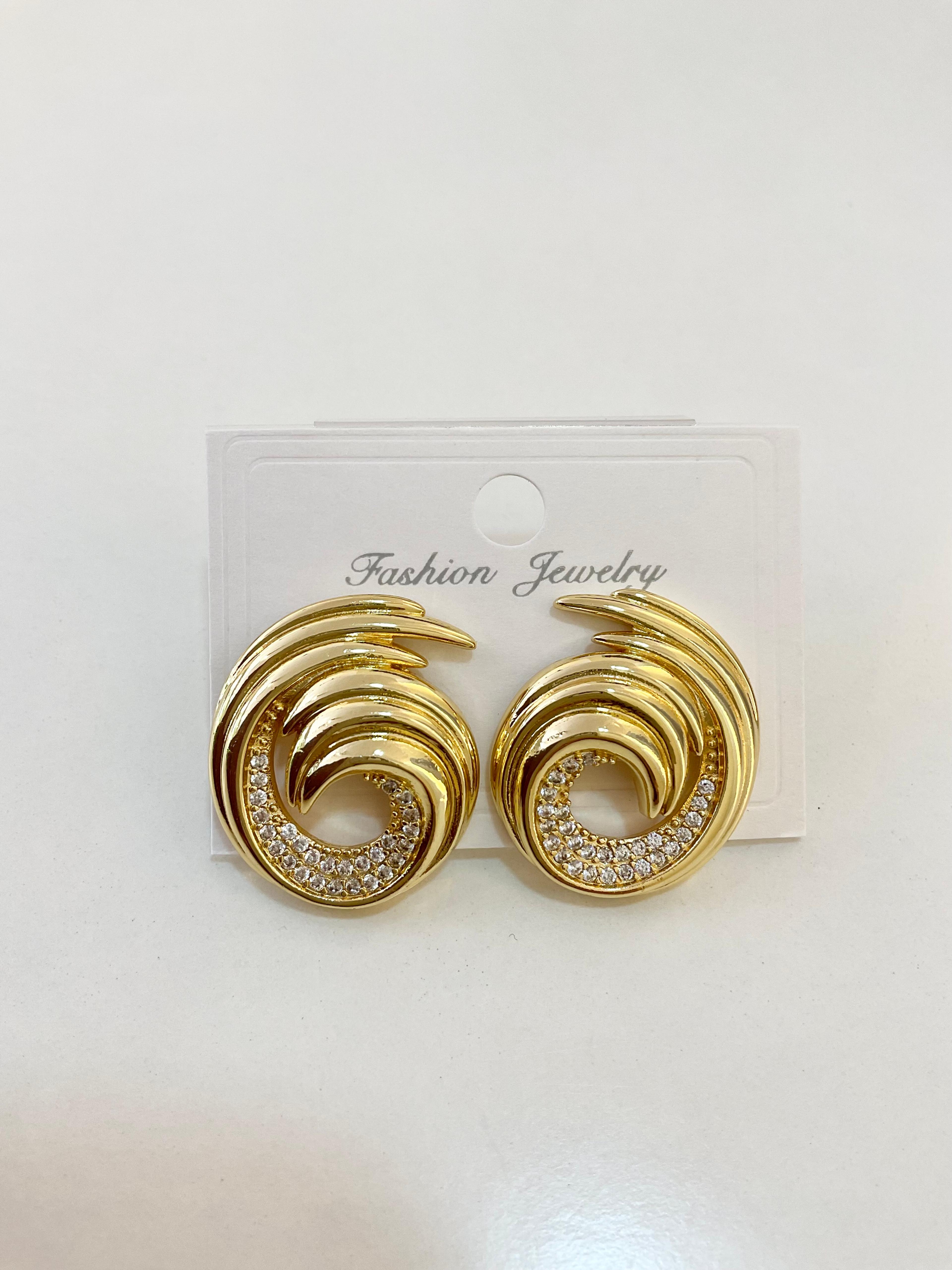 Spiral-shaped earring 