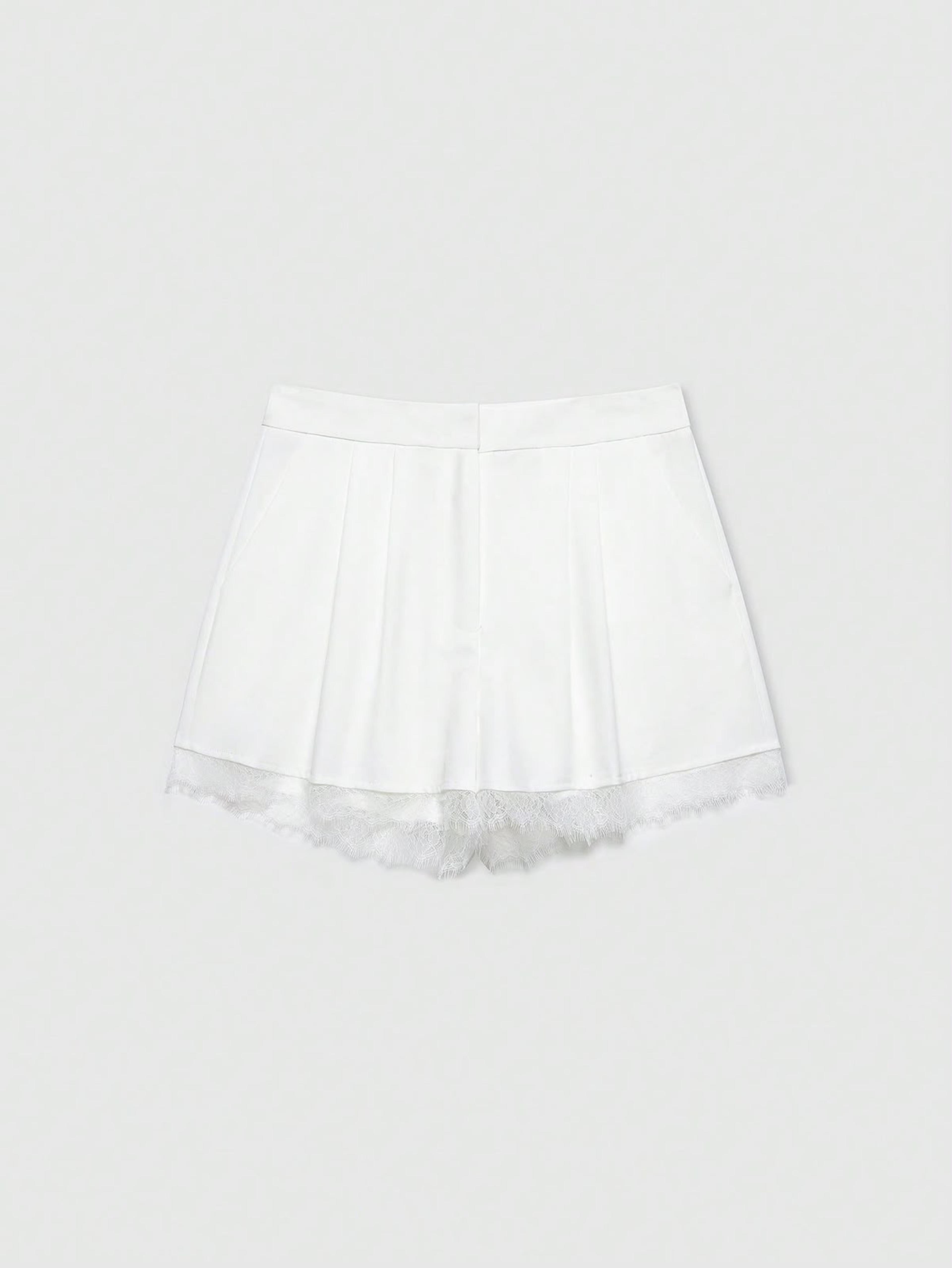 Lace shorts view 3