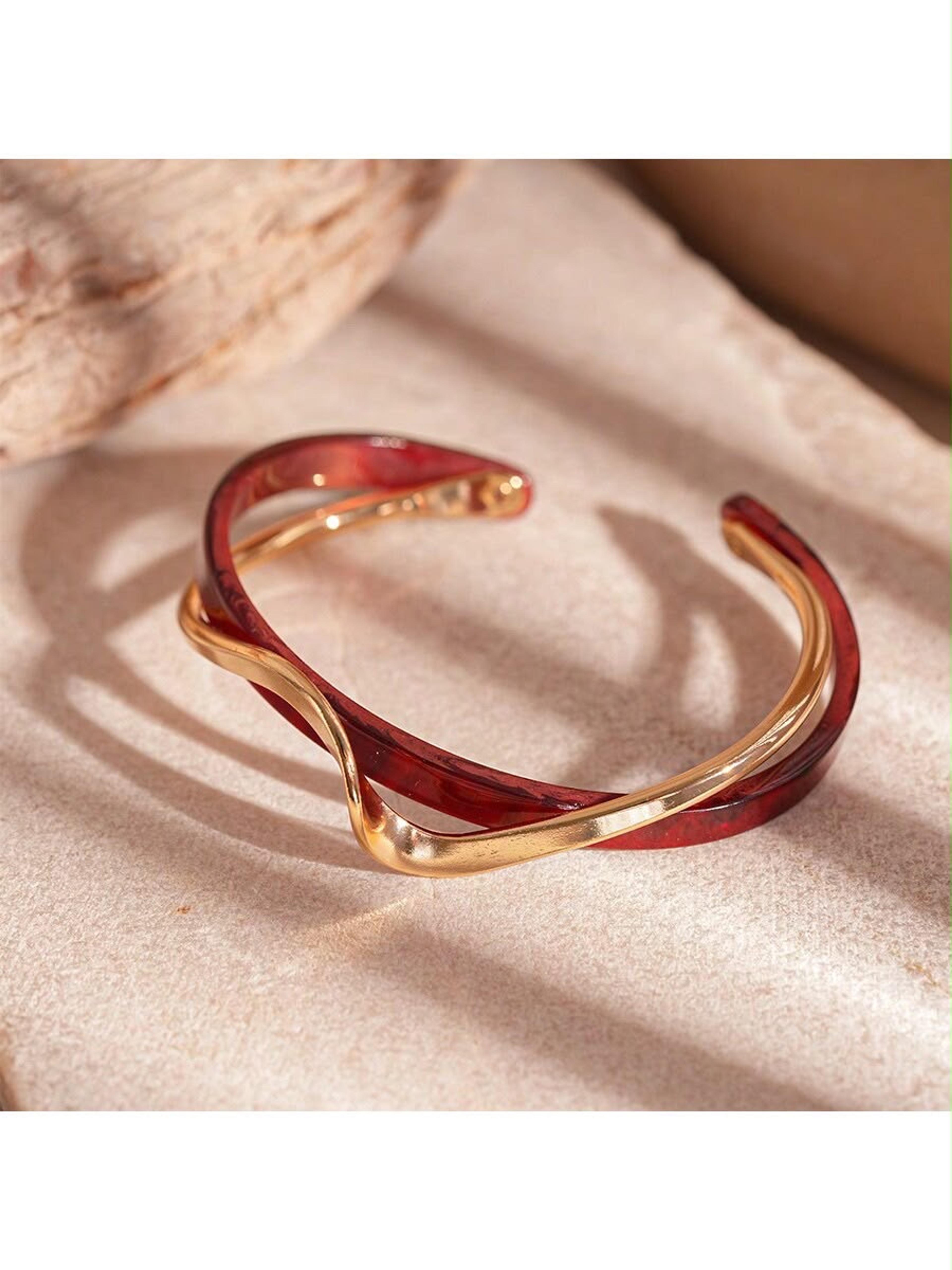 Bracelet with elegant designs view 1