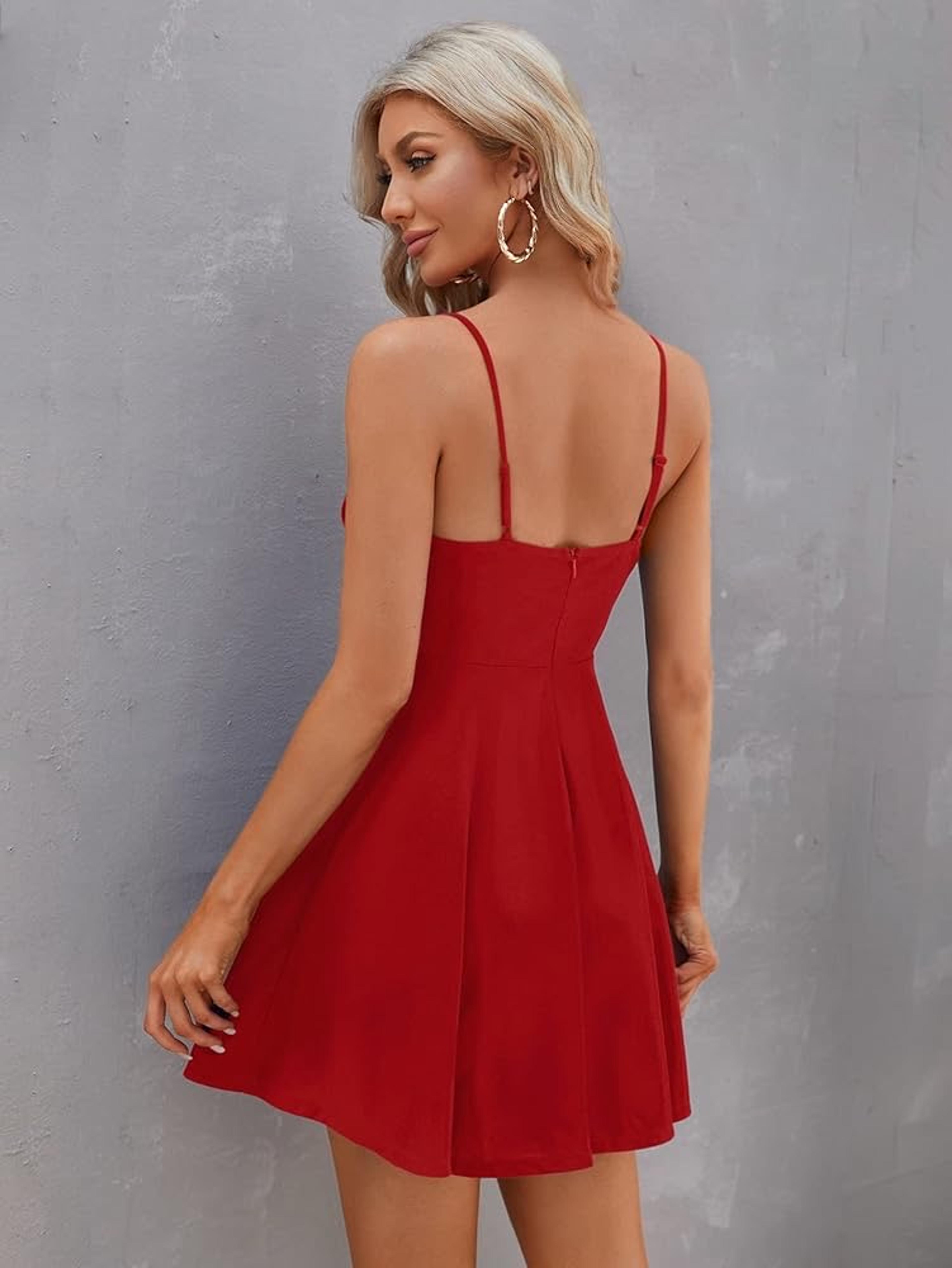 Short dress with a low neckline view 2