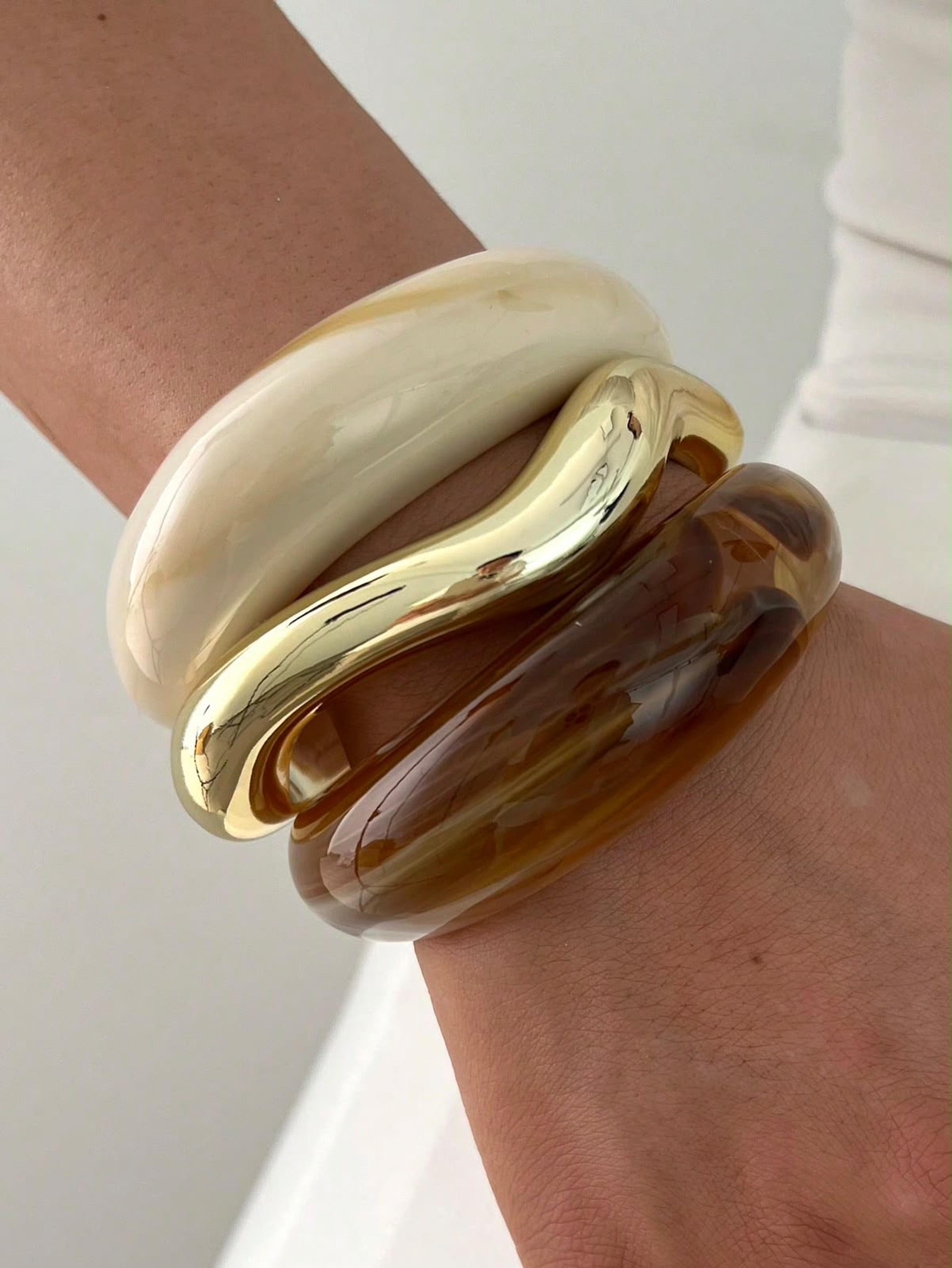 Elegant braceletss view 3