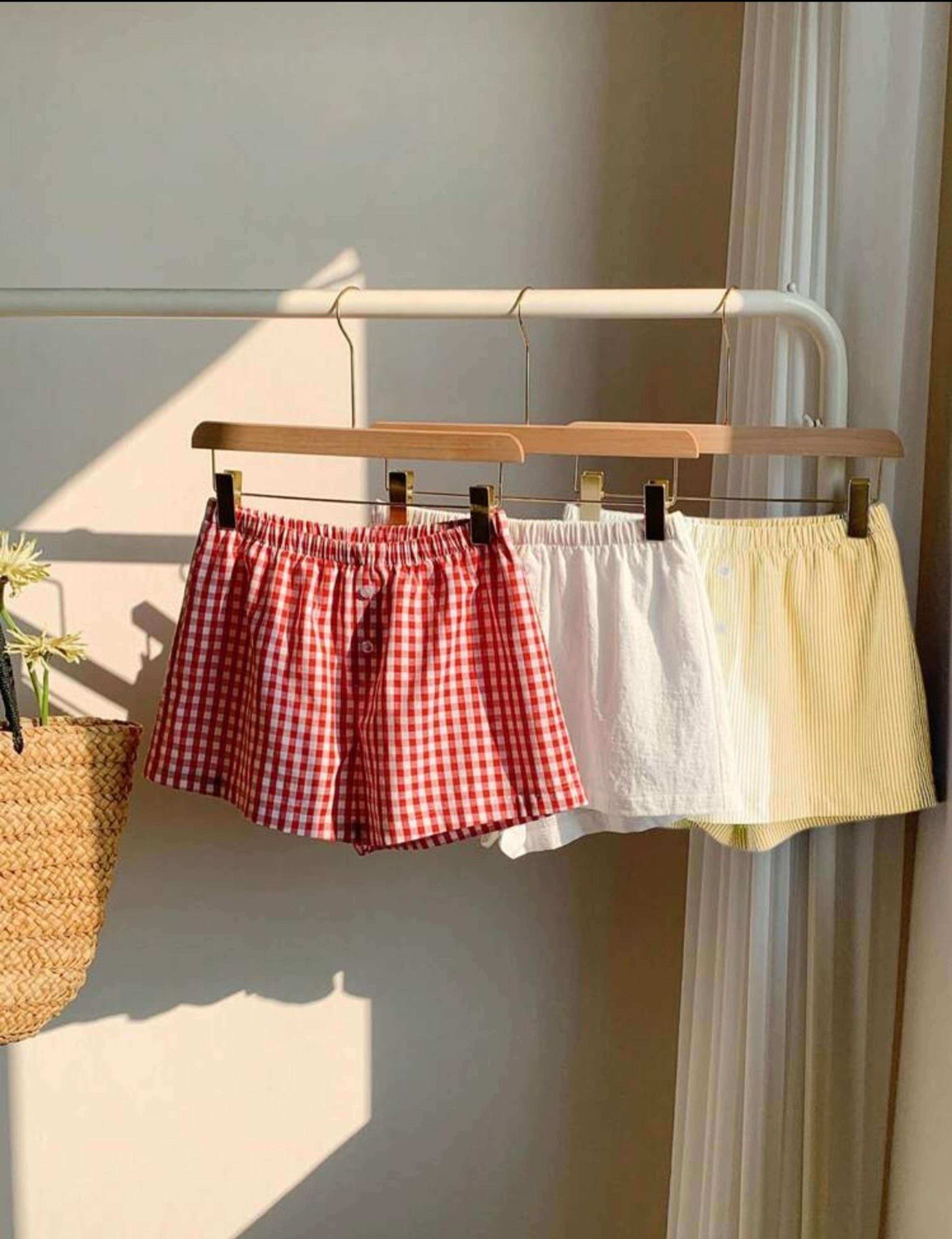 Button-up shorts view 3