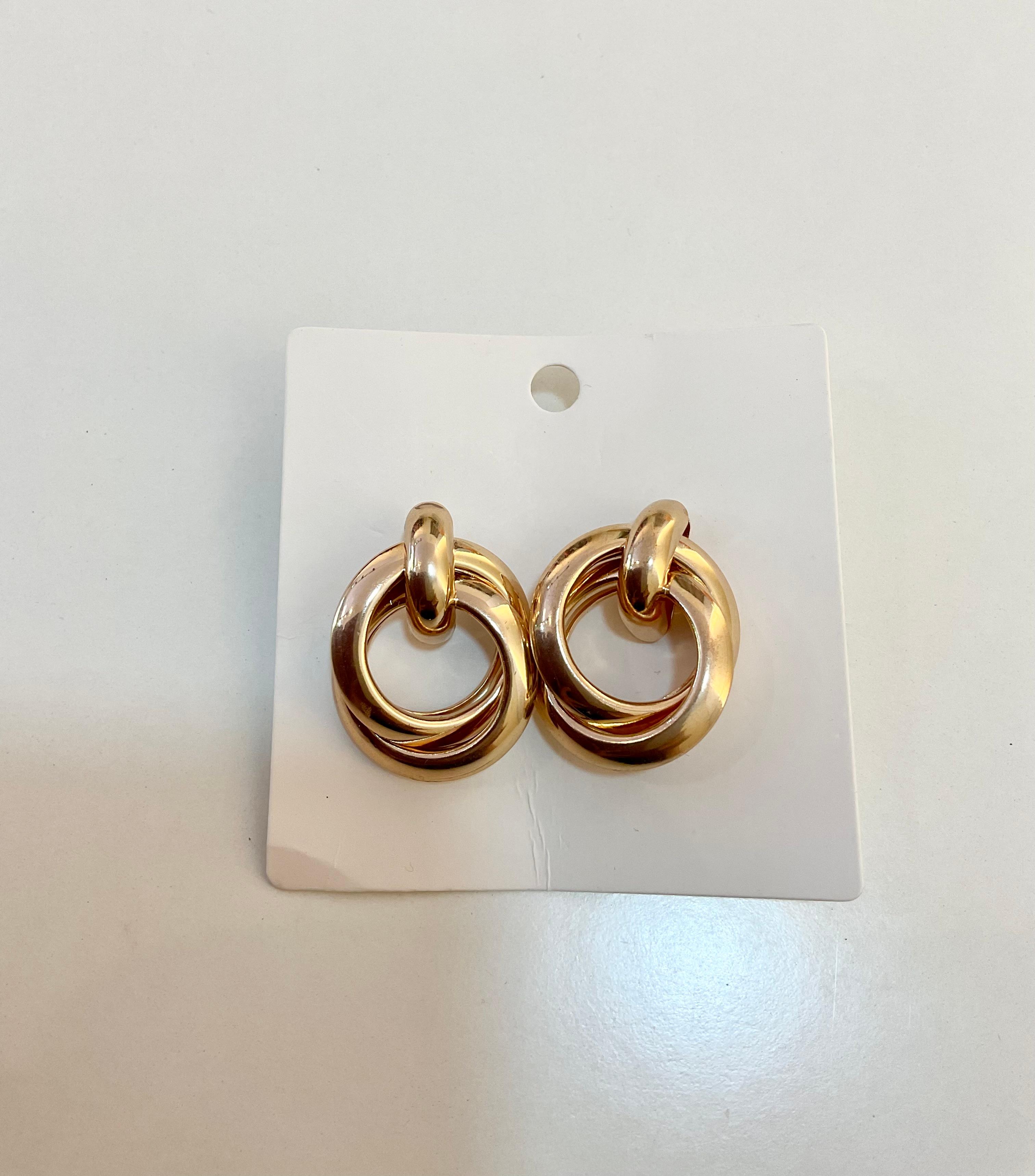 Arete con aro geométricos