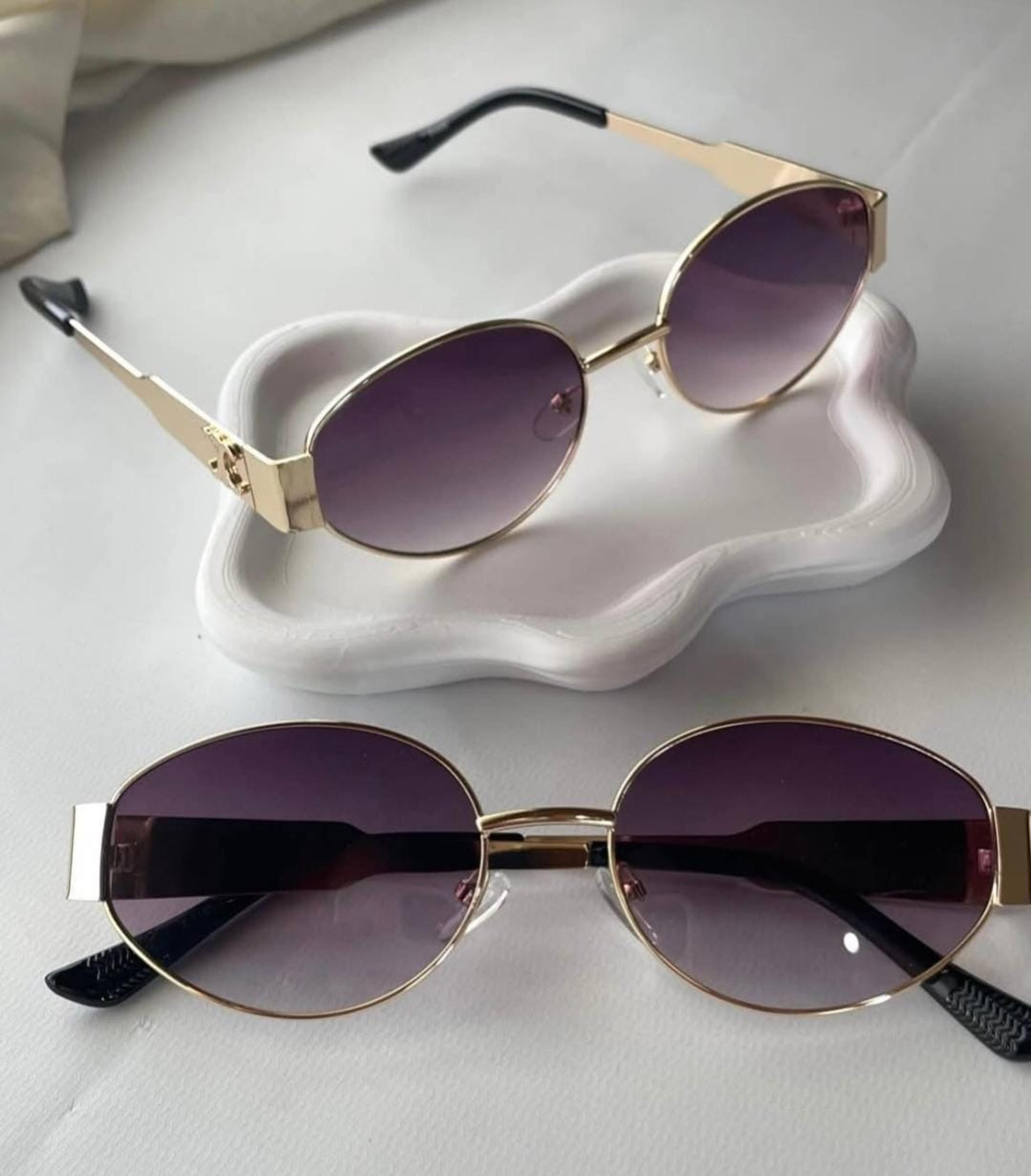 Lentes con silueta ovalada 