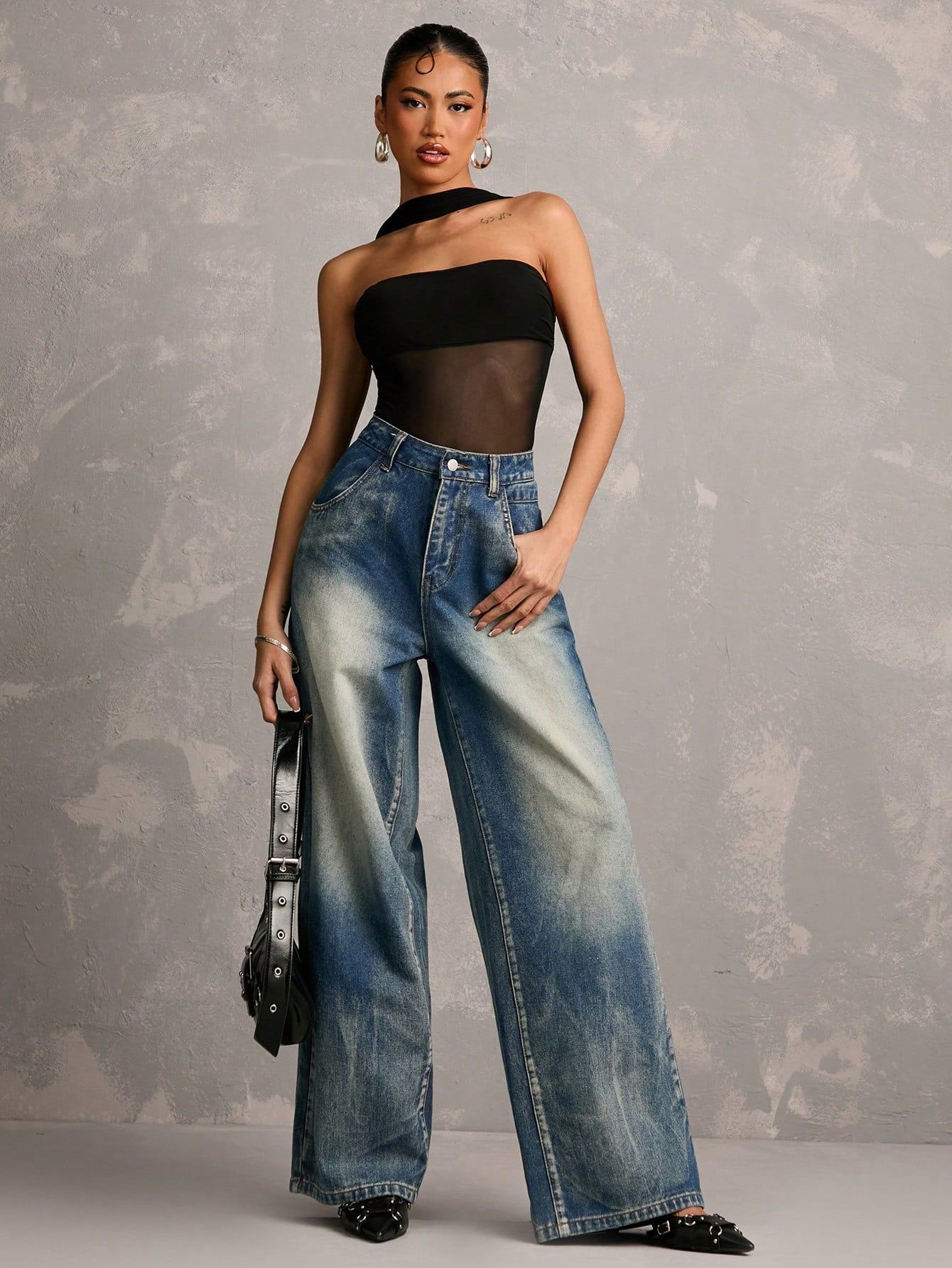 Body negro transparente con cuello halter
