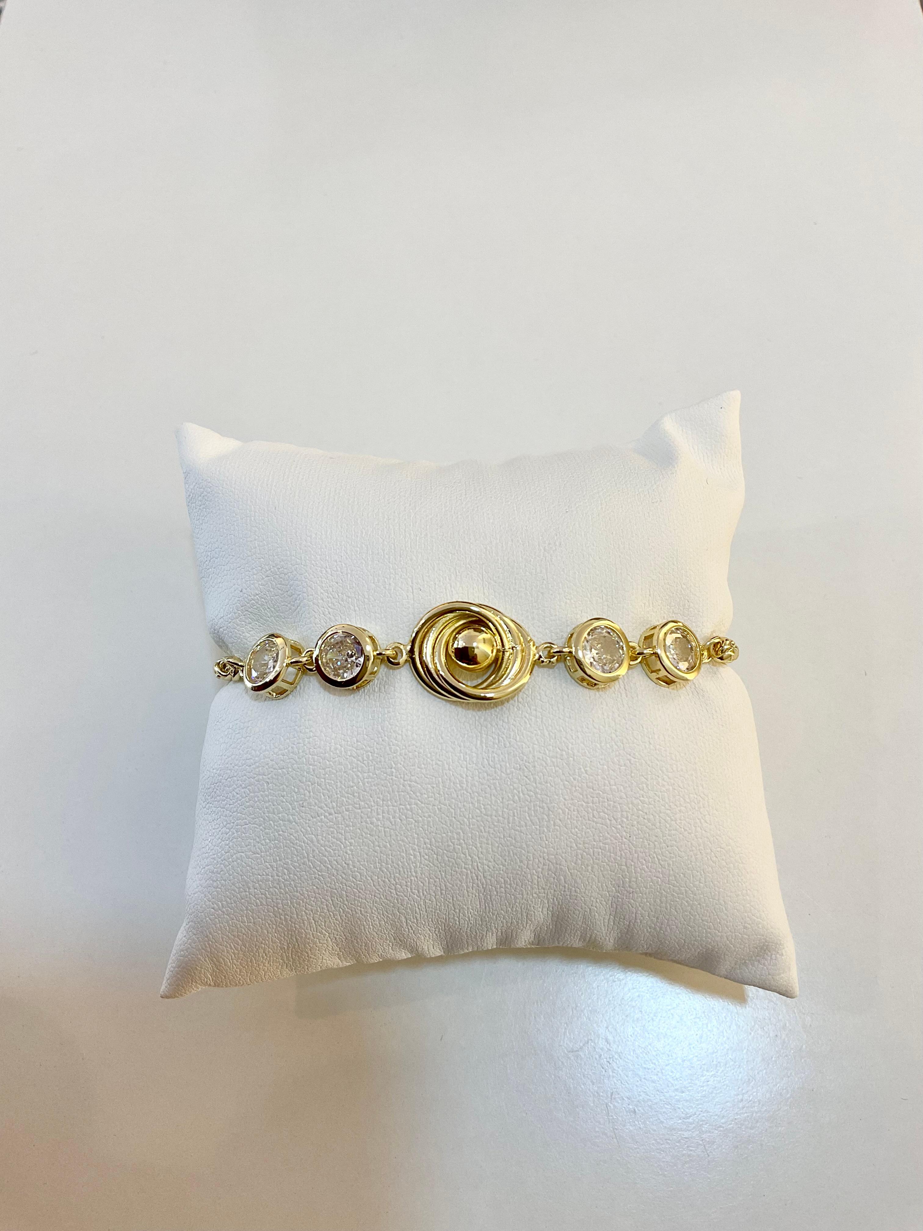 Circular link bracelet
