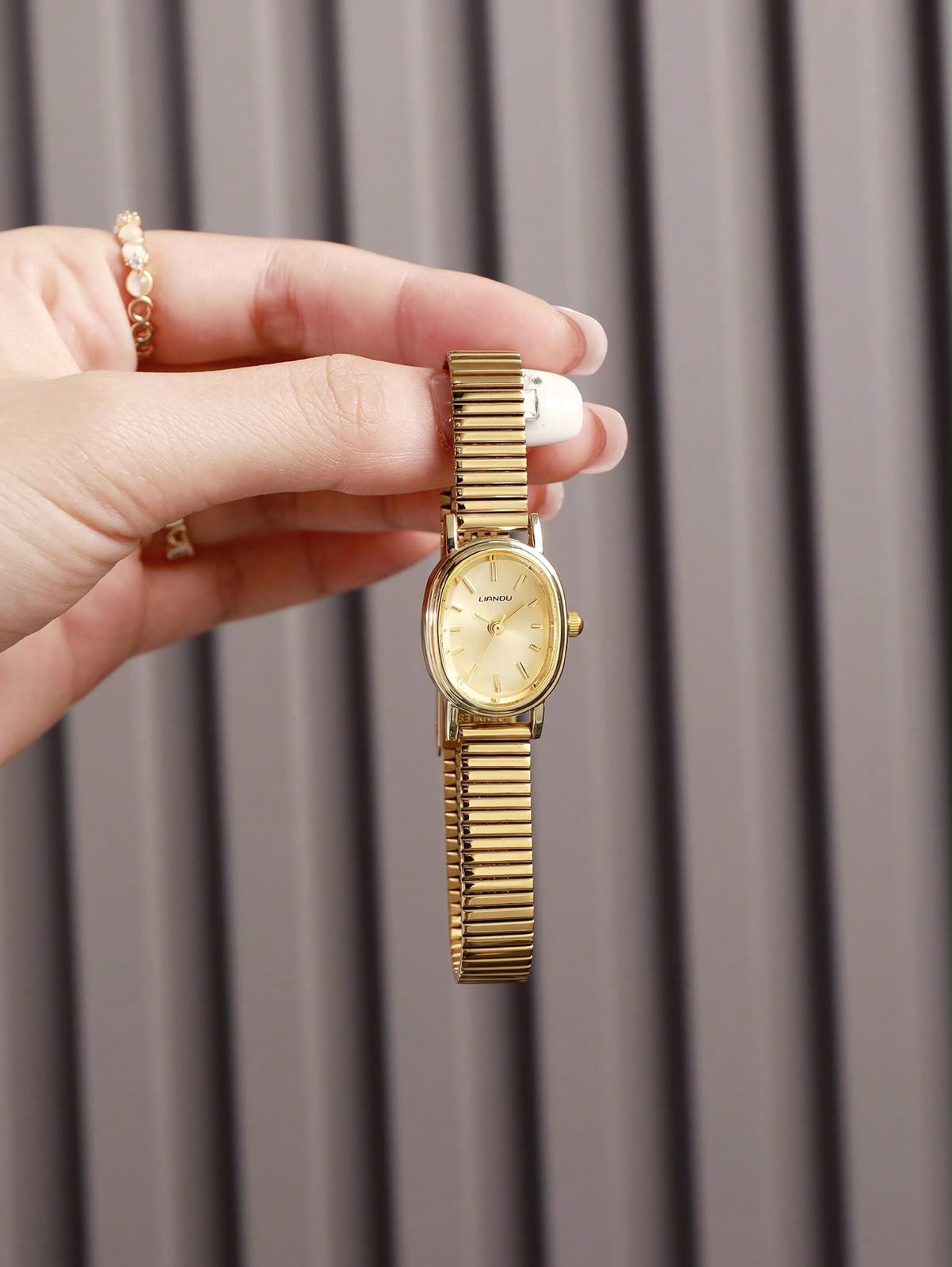 Reloj elegante 