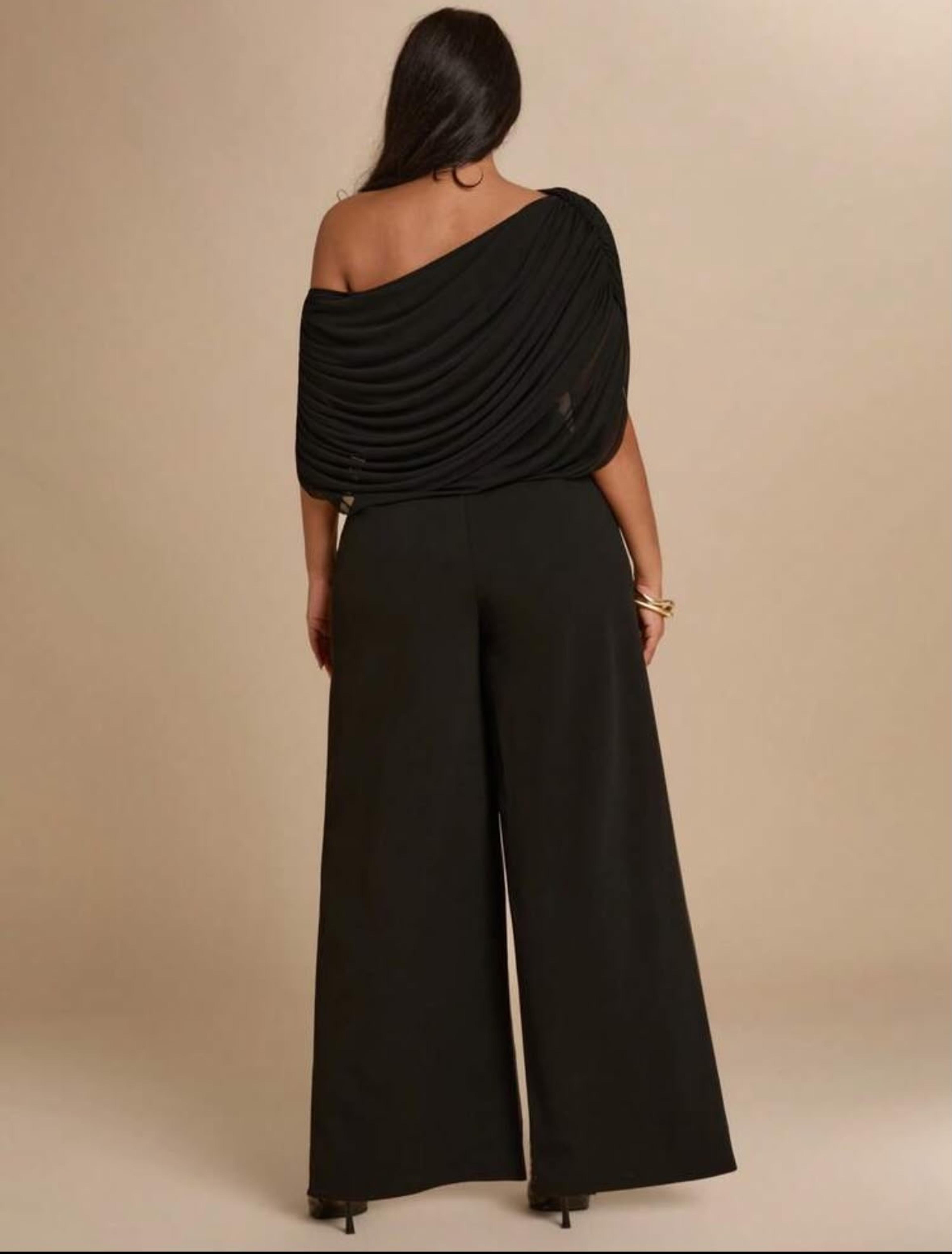 Conjunto con mangas caídas vista 2