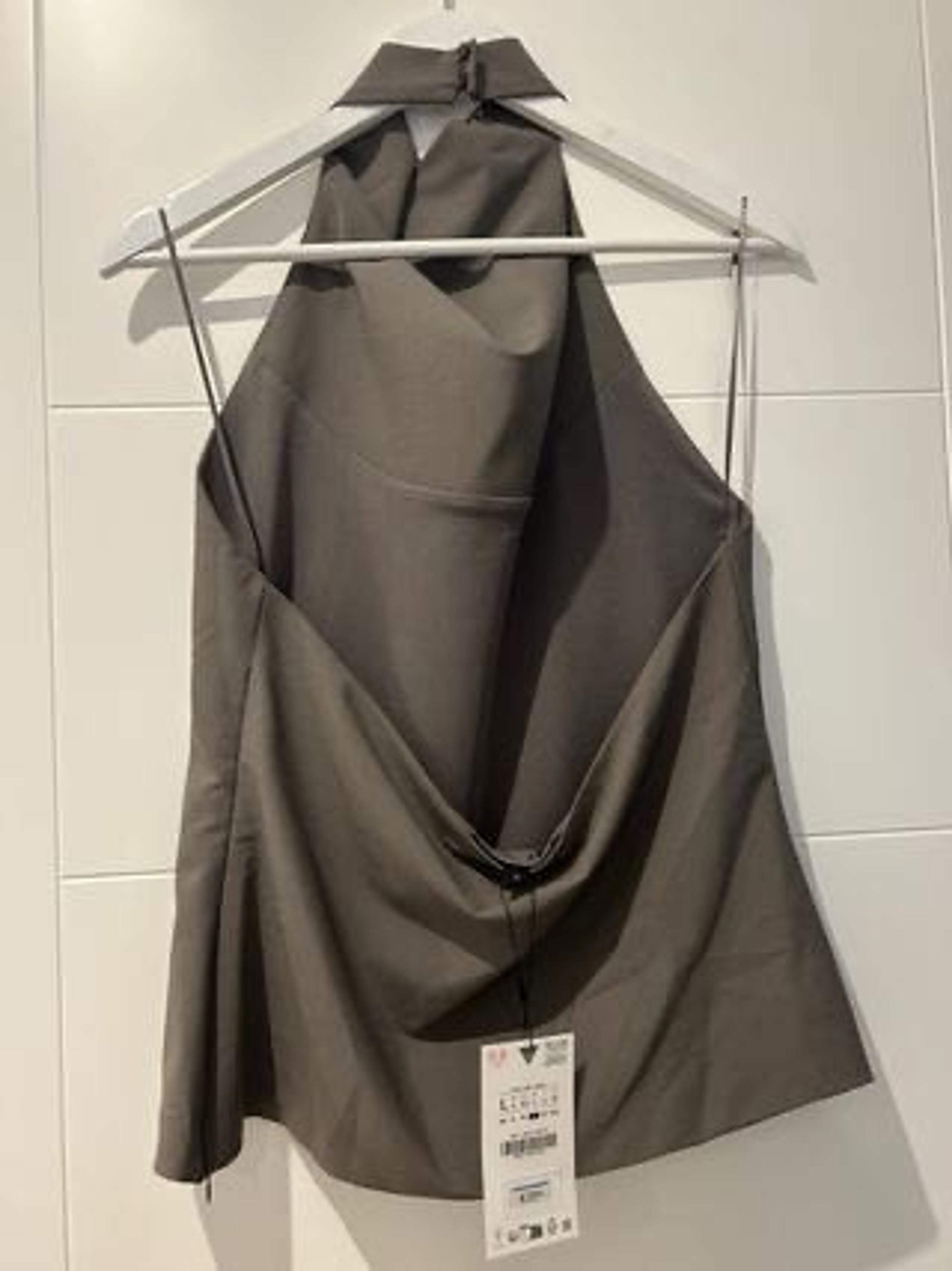 Blusa Zara espalda descubierta vista 3