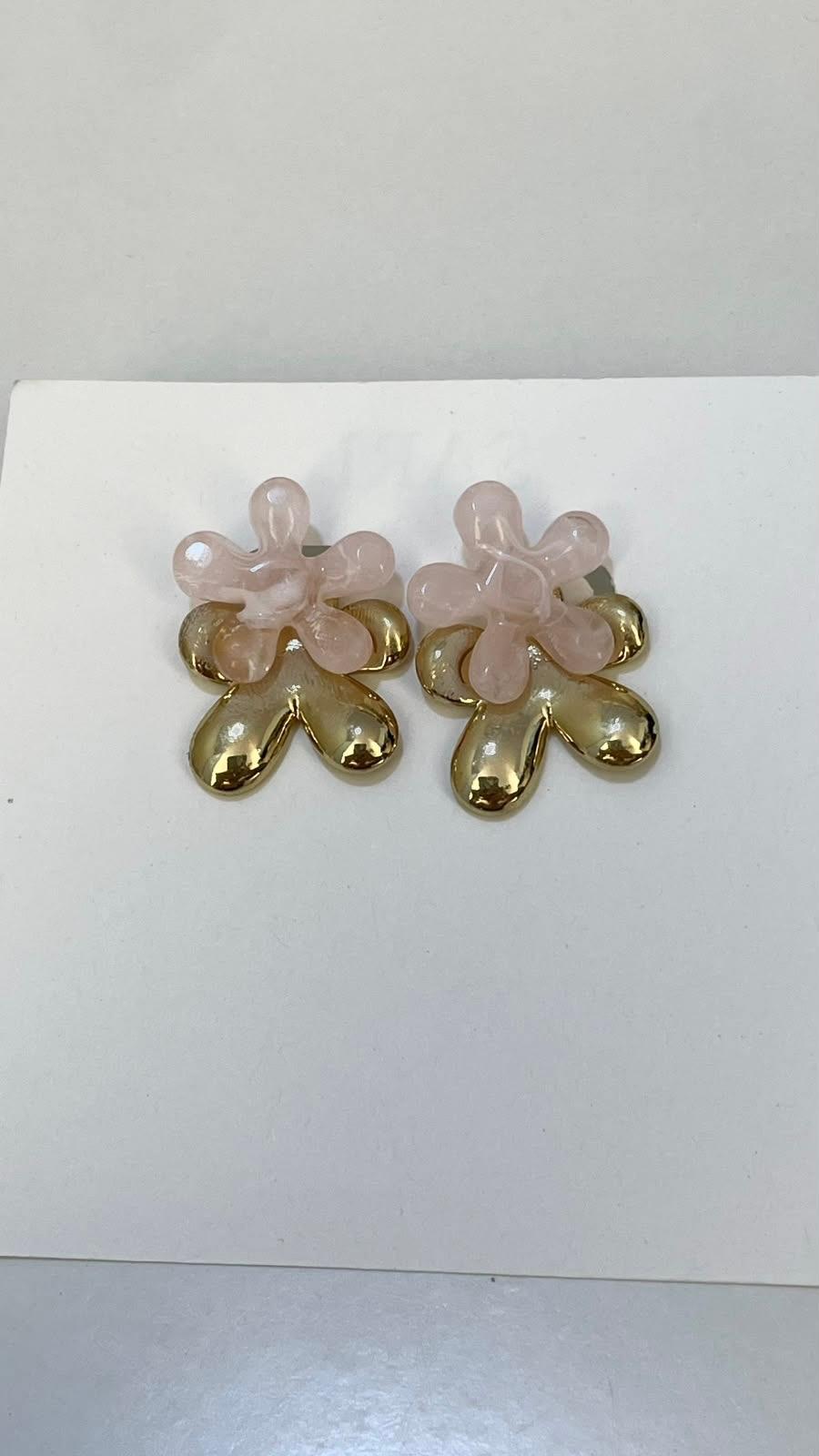 Aretes de flor — vista alternativa