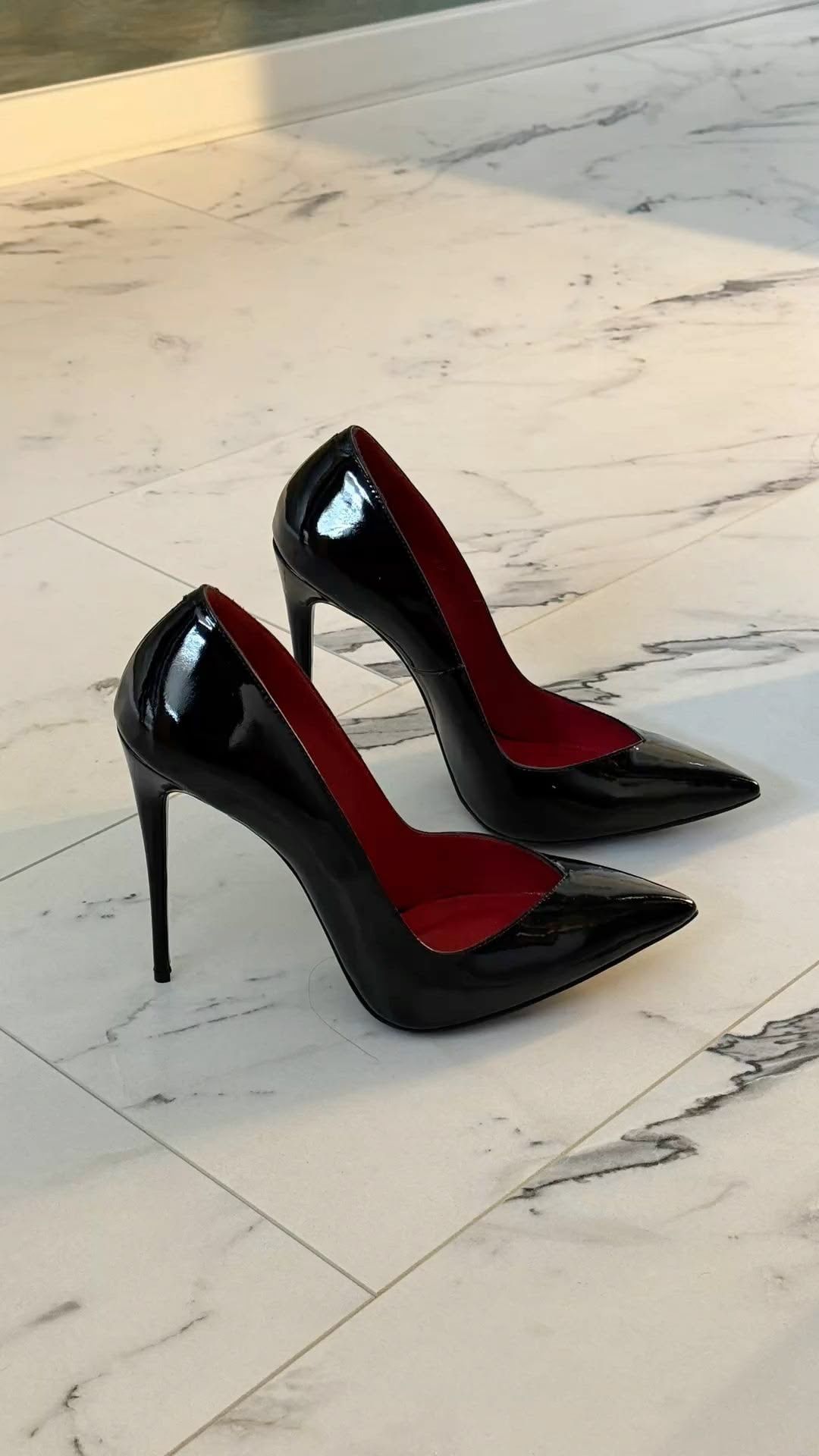 Tacones de punta altos