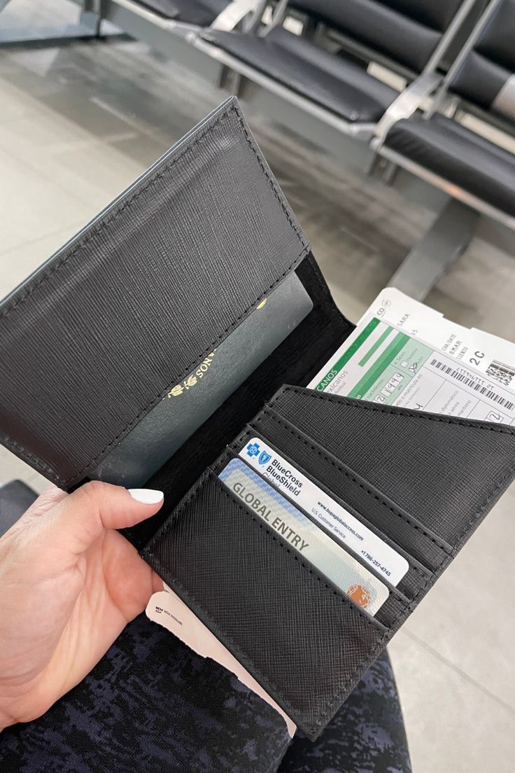 Porta pasaportes 