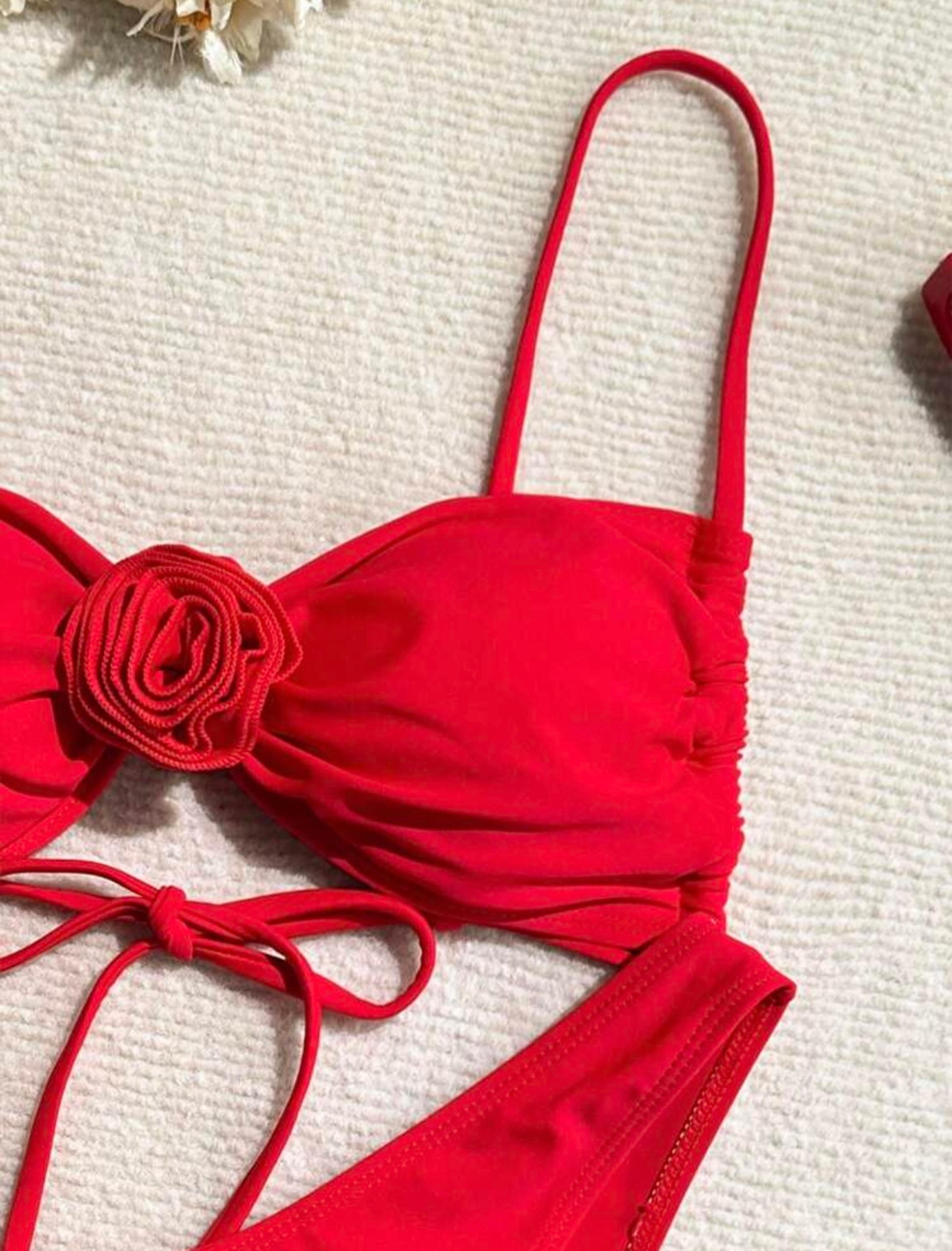 Bikini 2 piezas flor en 3D  vista 5