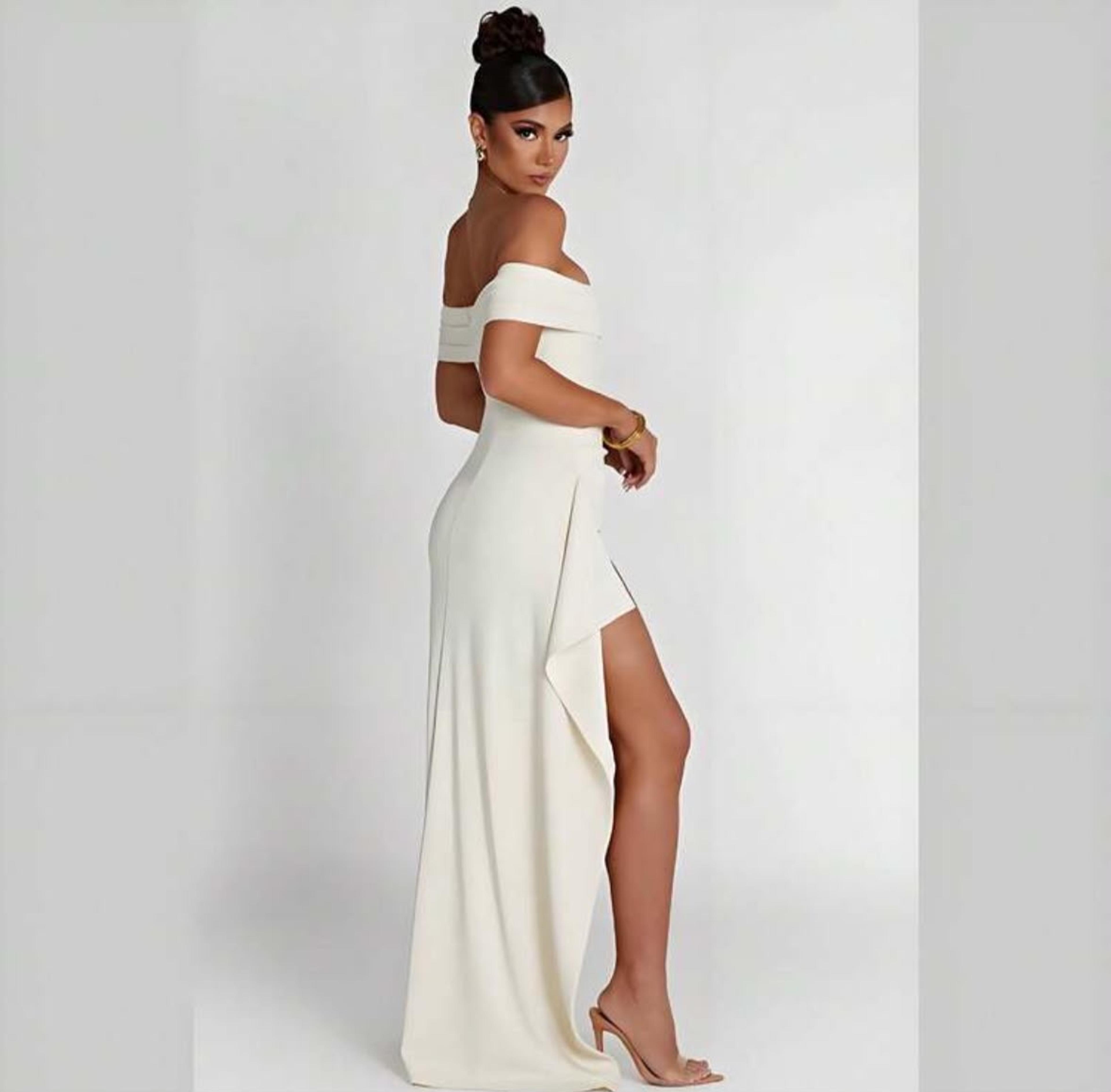 Elegant dress with open leg view 2