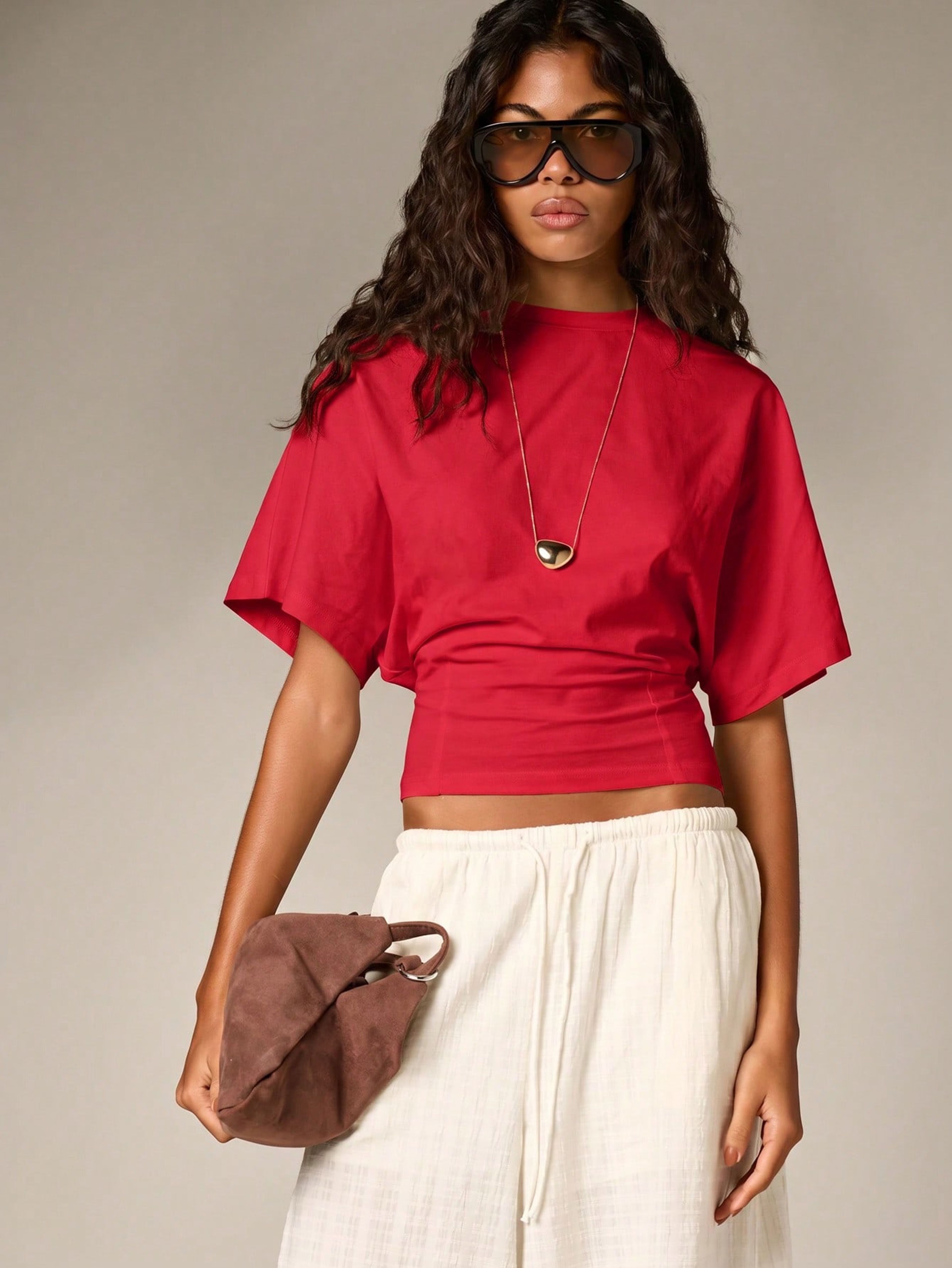 Short T-shirt with fitted waist pleats