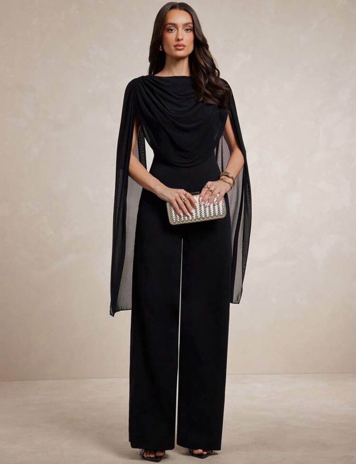 Iter with puffed sleeves