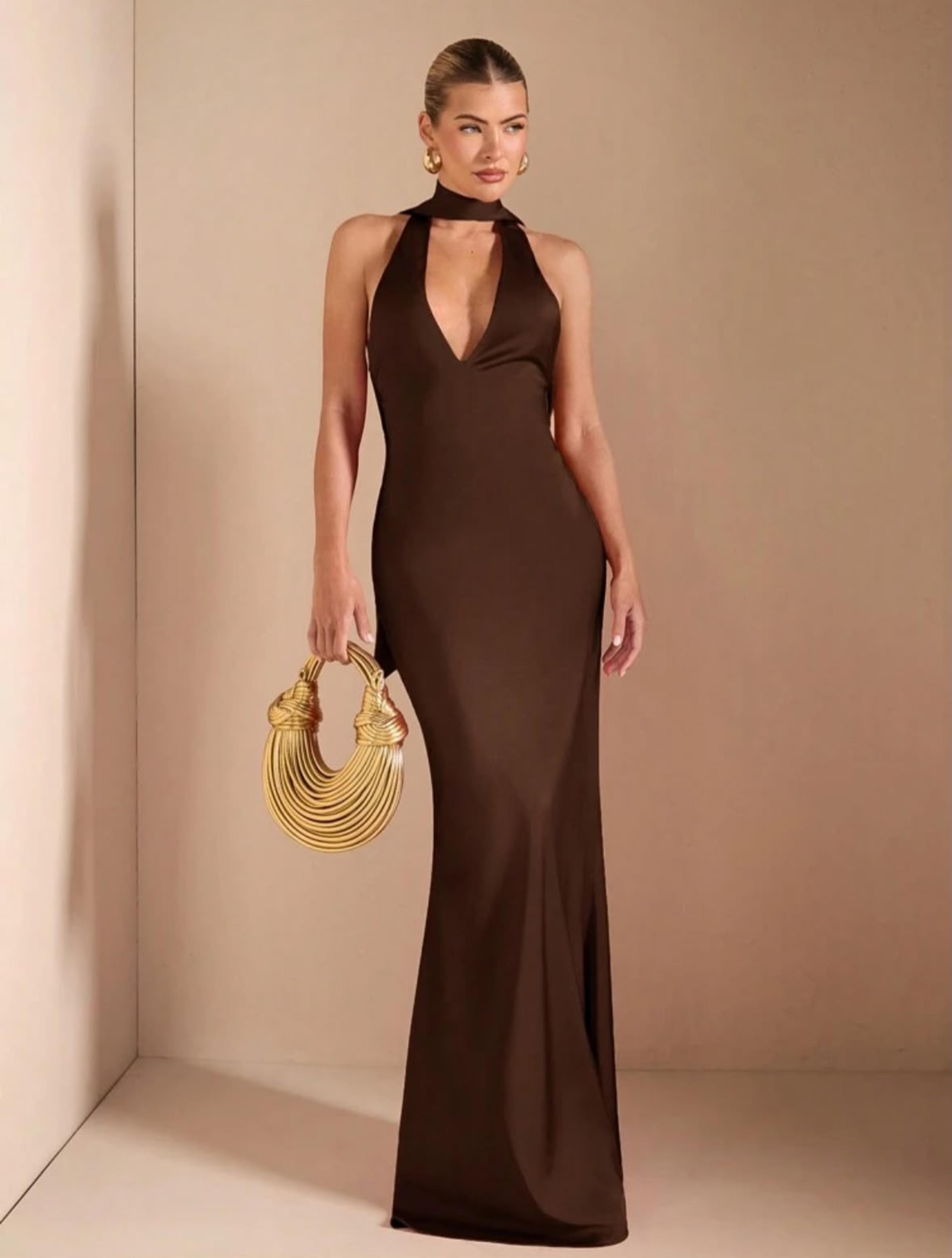 Elegant long dress view 3
