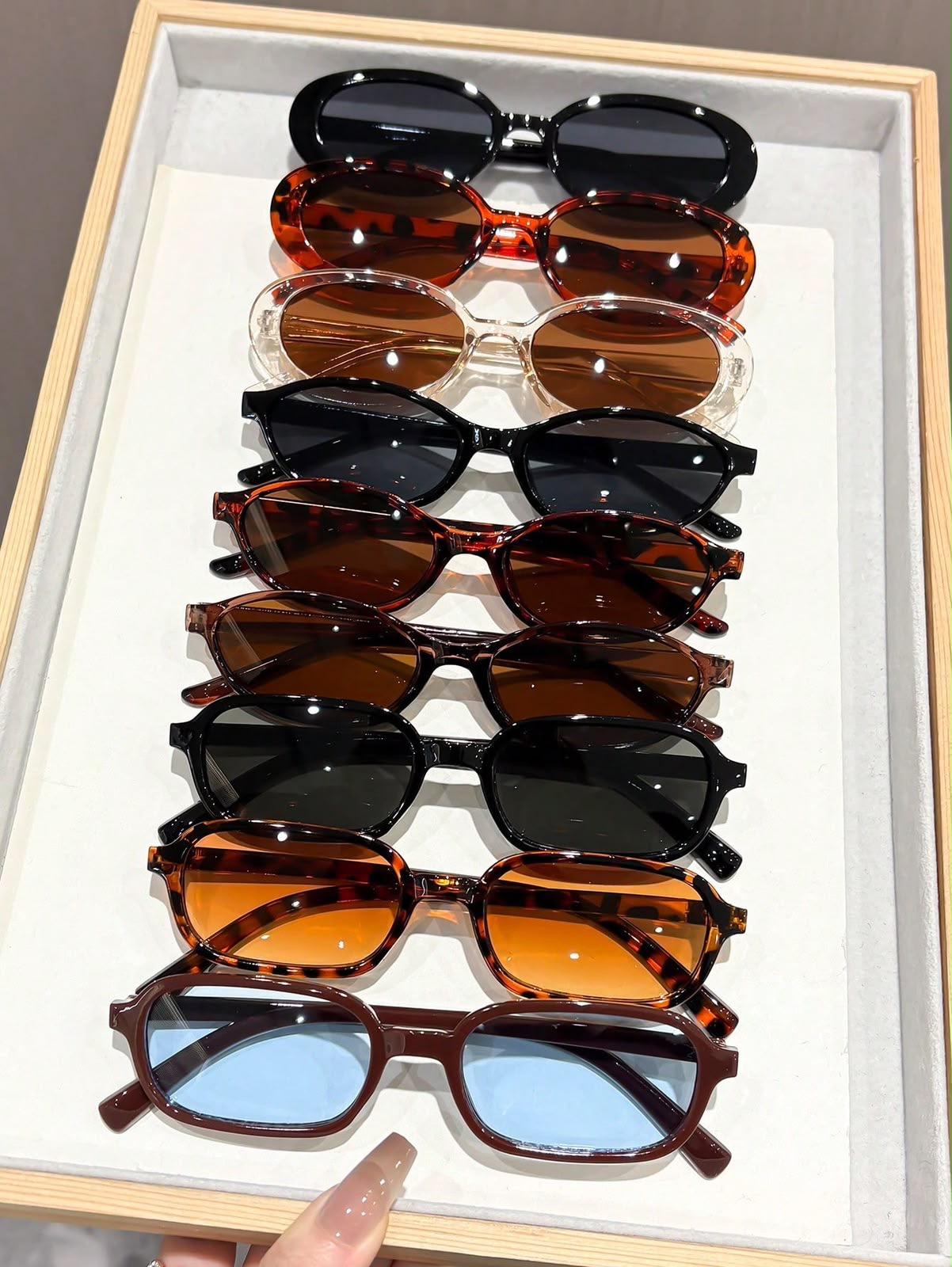 Lentes con diferentes estilos y colores
