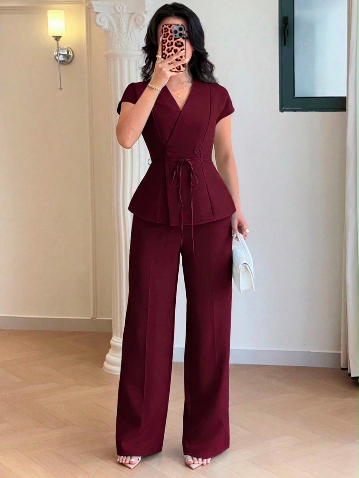 Conjunto con cuello en V